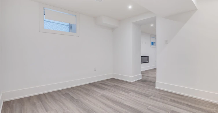 38 Thirty First Street, Toronto, ON, M8W 3E9 - 31