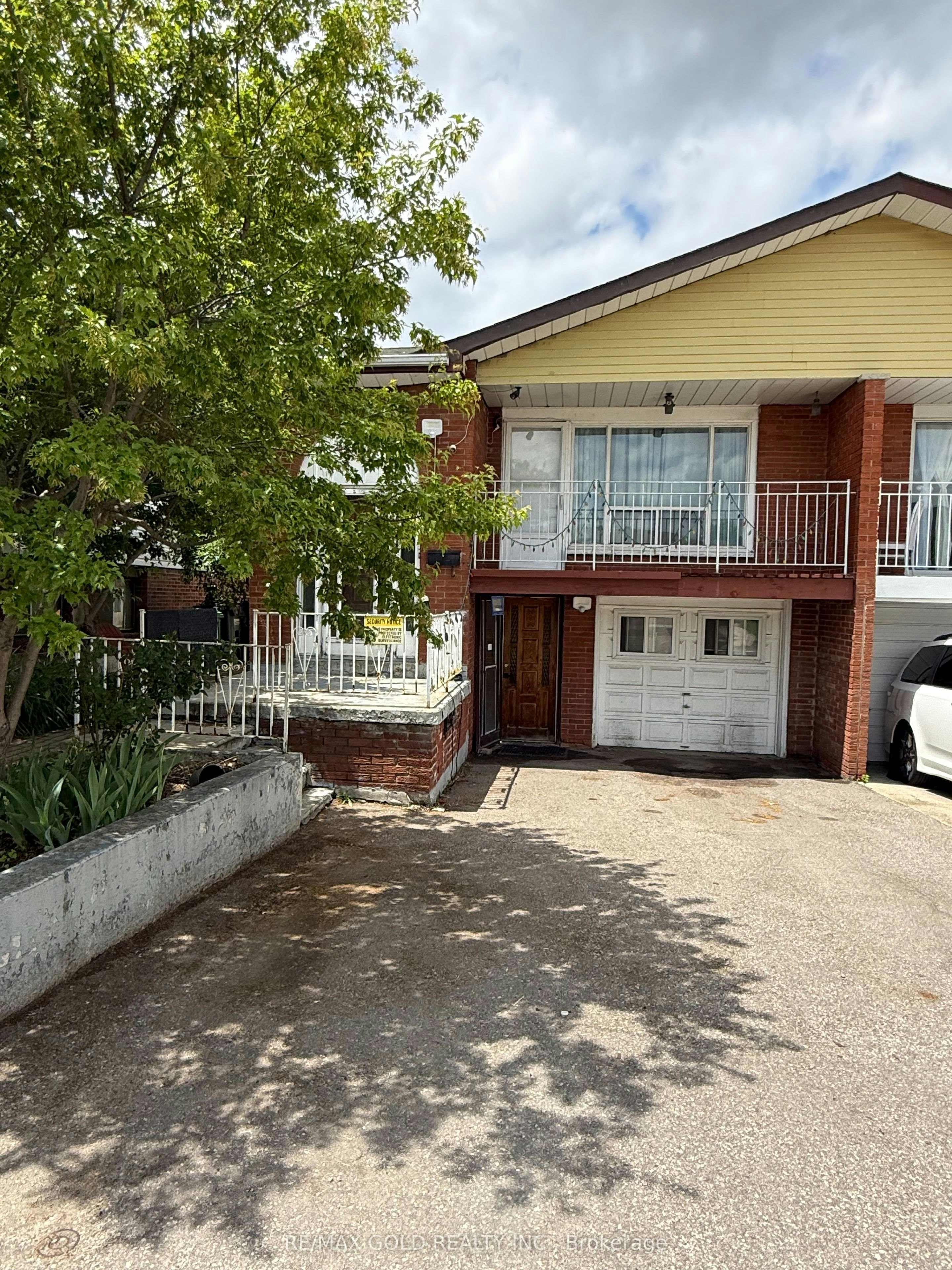 3777 Keenan Crescent, Mississauga, ON, L4T 3M1