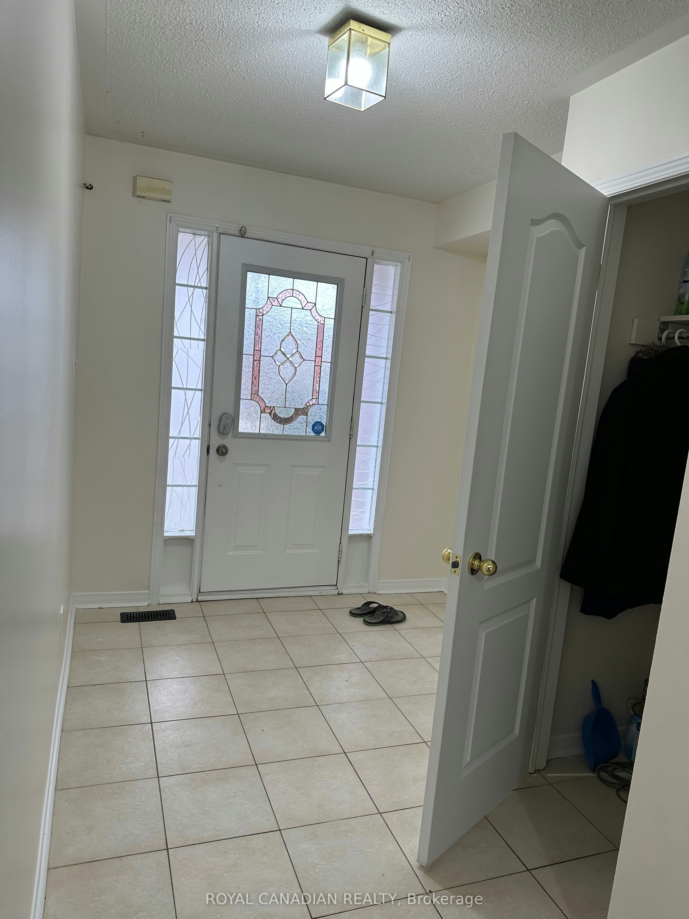 60-525 Novo Star Drive, Mississauga, ON, L5W 1X8 - 2