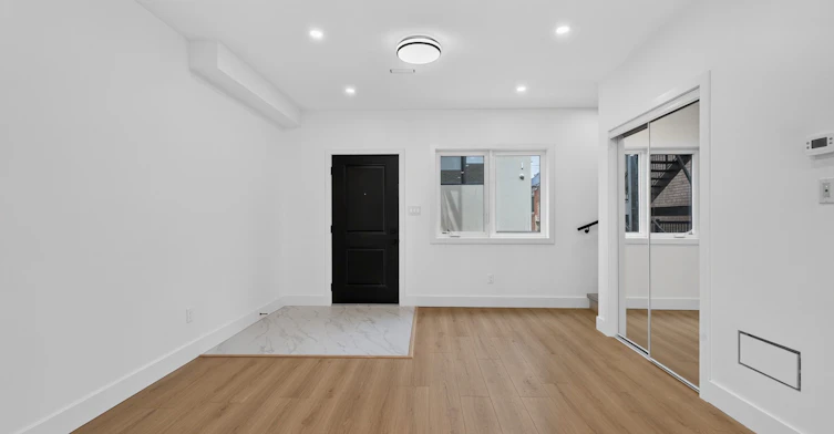 Garden Suite-6 Kirknewton Road, Toronto, ON, M6E 3Y1 - 11