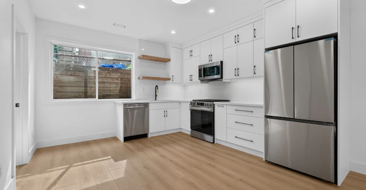 Garden Suite-6 Kirknewton Road, Toronto, ON, M6E 3Y1 - 6