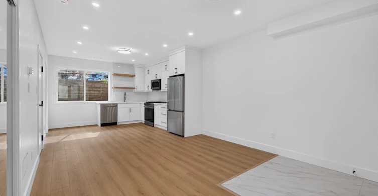 Garden Suite-6 Kirknewton Road, Toronto, ON, M6E 3Y1 - 7
