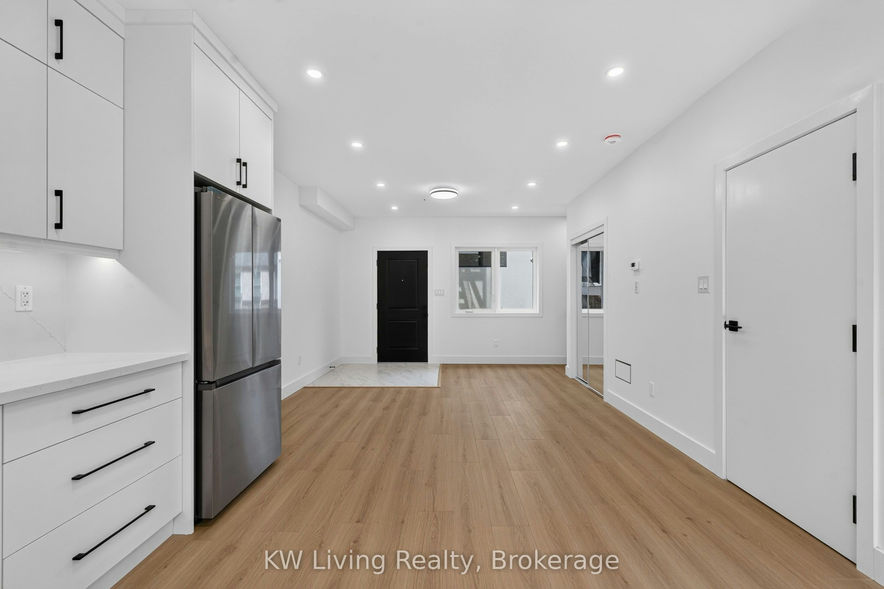 Garden Suite-6 Kirknewton Road, Toronto, ON, M6E 3Y1 - 12