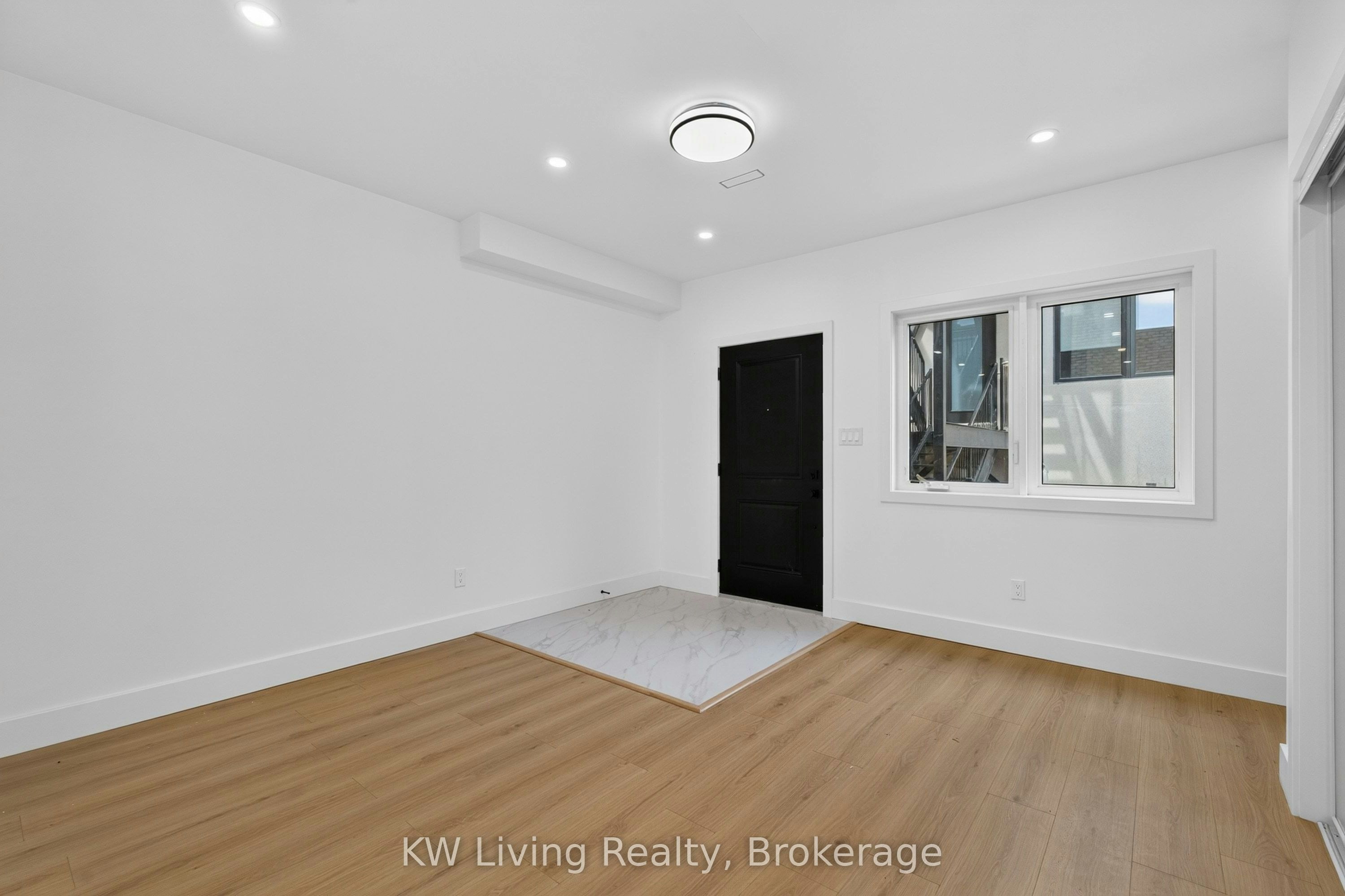 Garden Suite-6 Kirknewton Road, Toronto, ON, M6E 3Y1 - 10