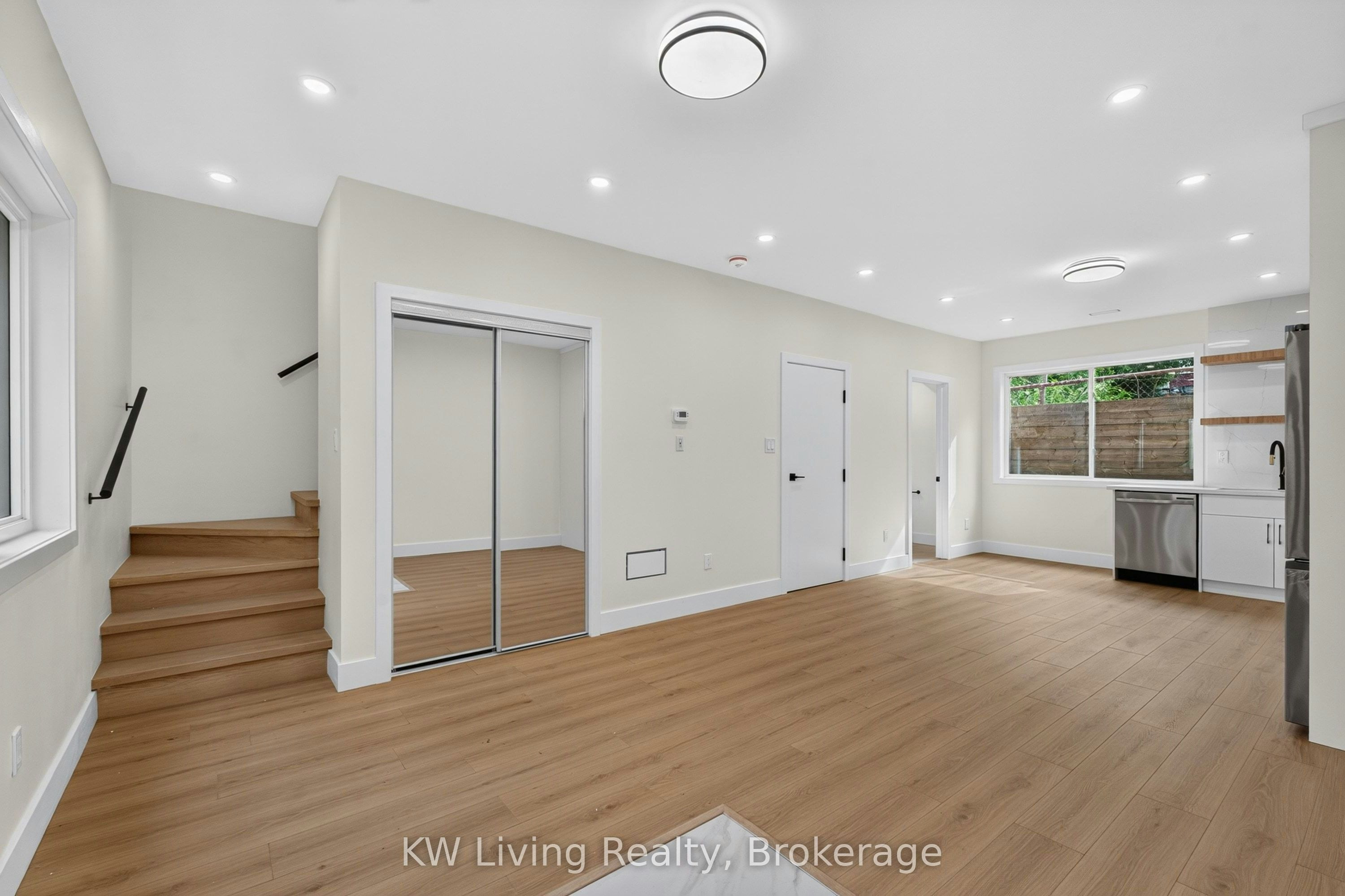 Garden Suite-6 Kirknewton Road, Toronto, ON, M6E 3Y1 - 8