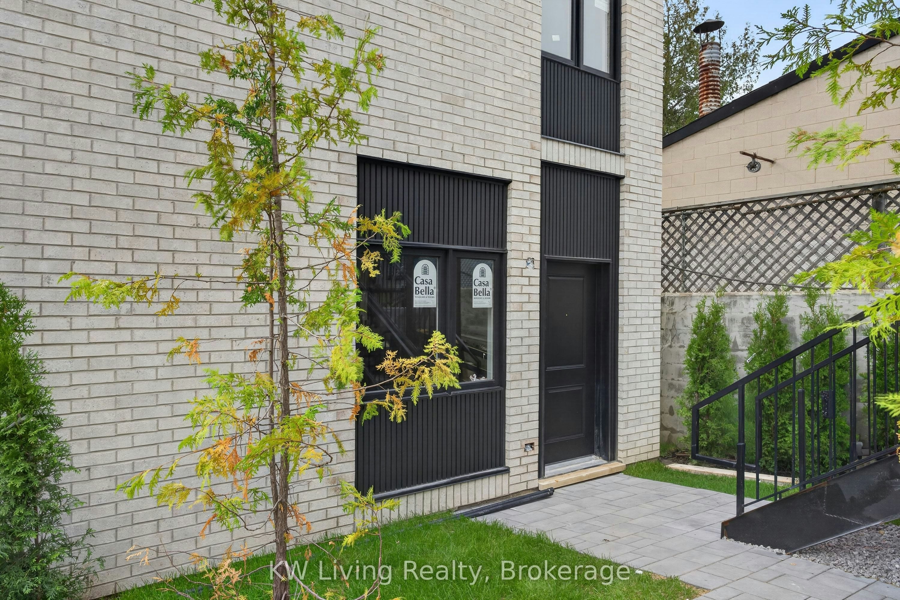 Garden Suite-6 Kirknewton Road, Toronto, ON, M6E 3Y1 - 2