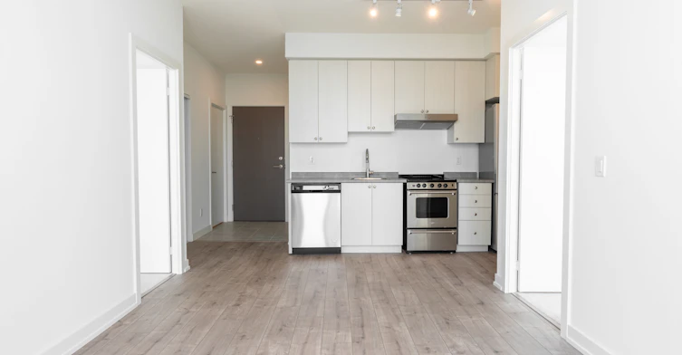 2202-10 Wilby Crescent, Toronto, ON, M9N 0B6 - 5
