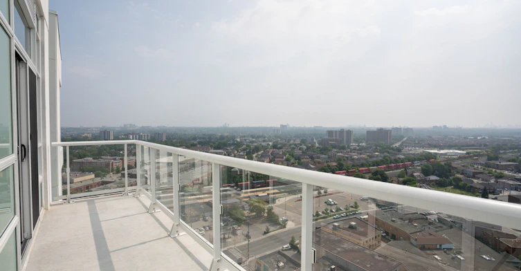 2202-10 Wilby Crescent, Toronto, ON, M9N 0B6 - 2