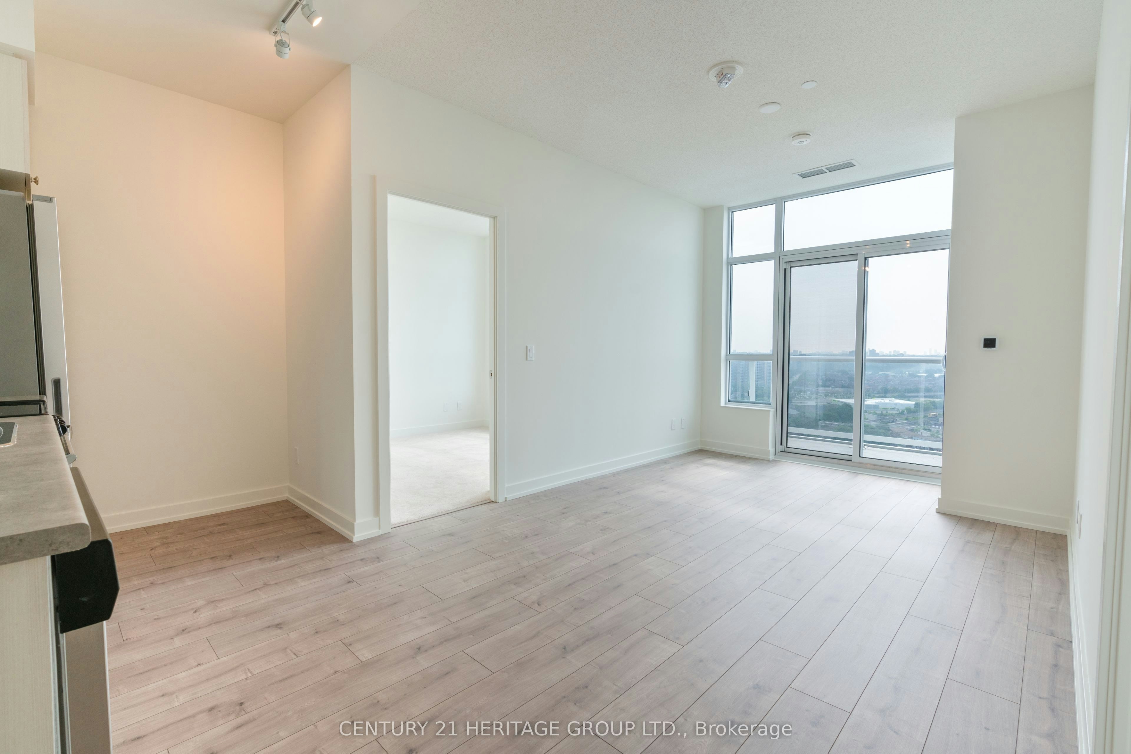 2202-10 Wilby Crescent, Toronto, ON, M9N 0B6 - 3