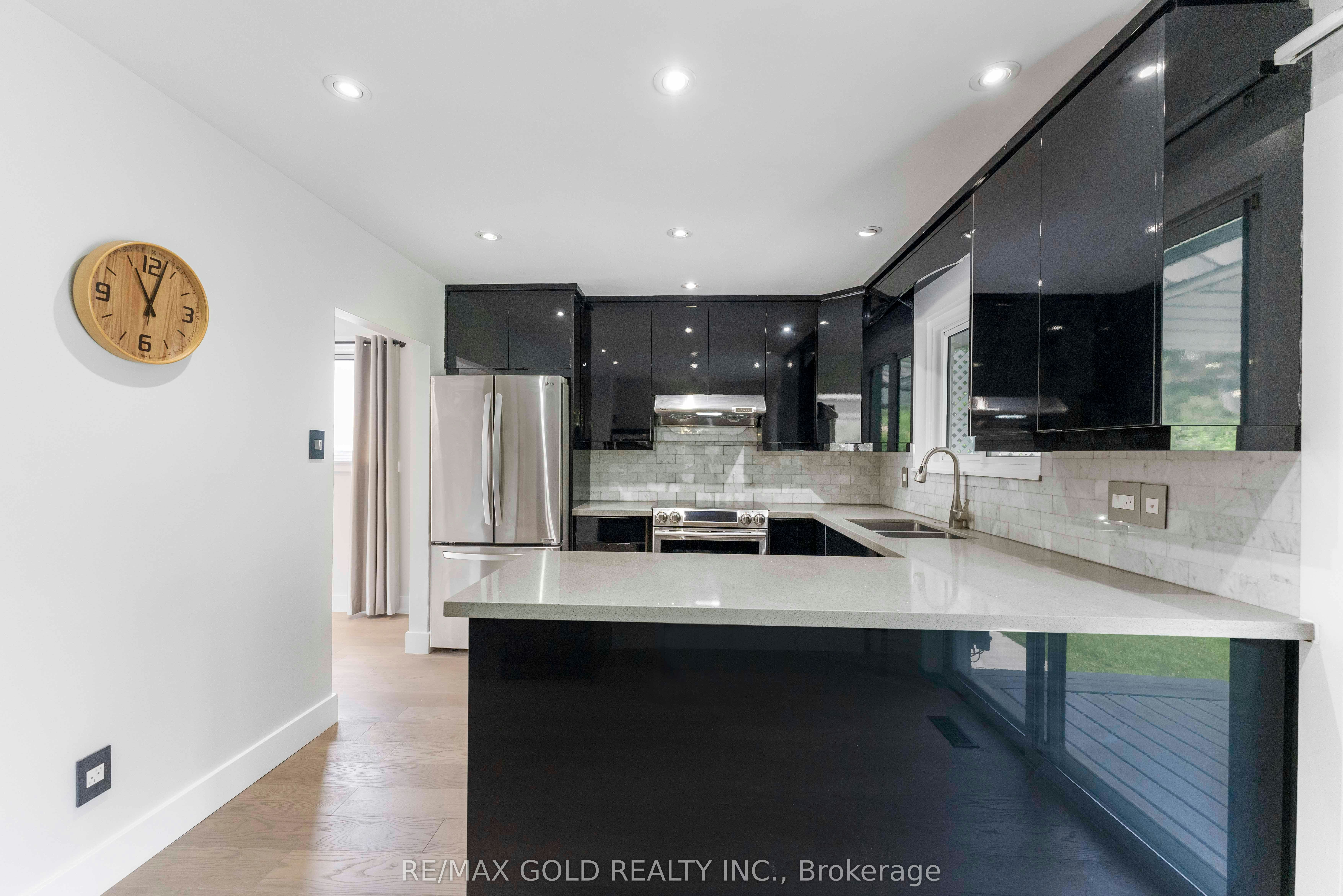 Main + Office-41 Brookland Drive, Brampton, ON, L6T 2M6 - 6