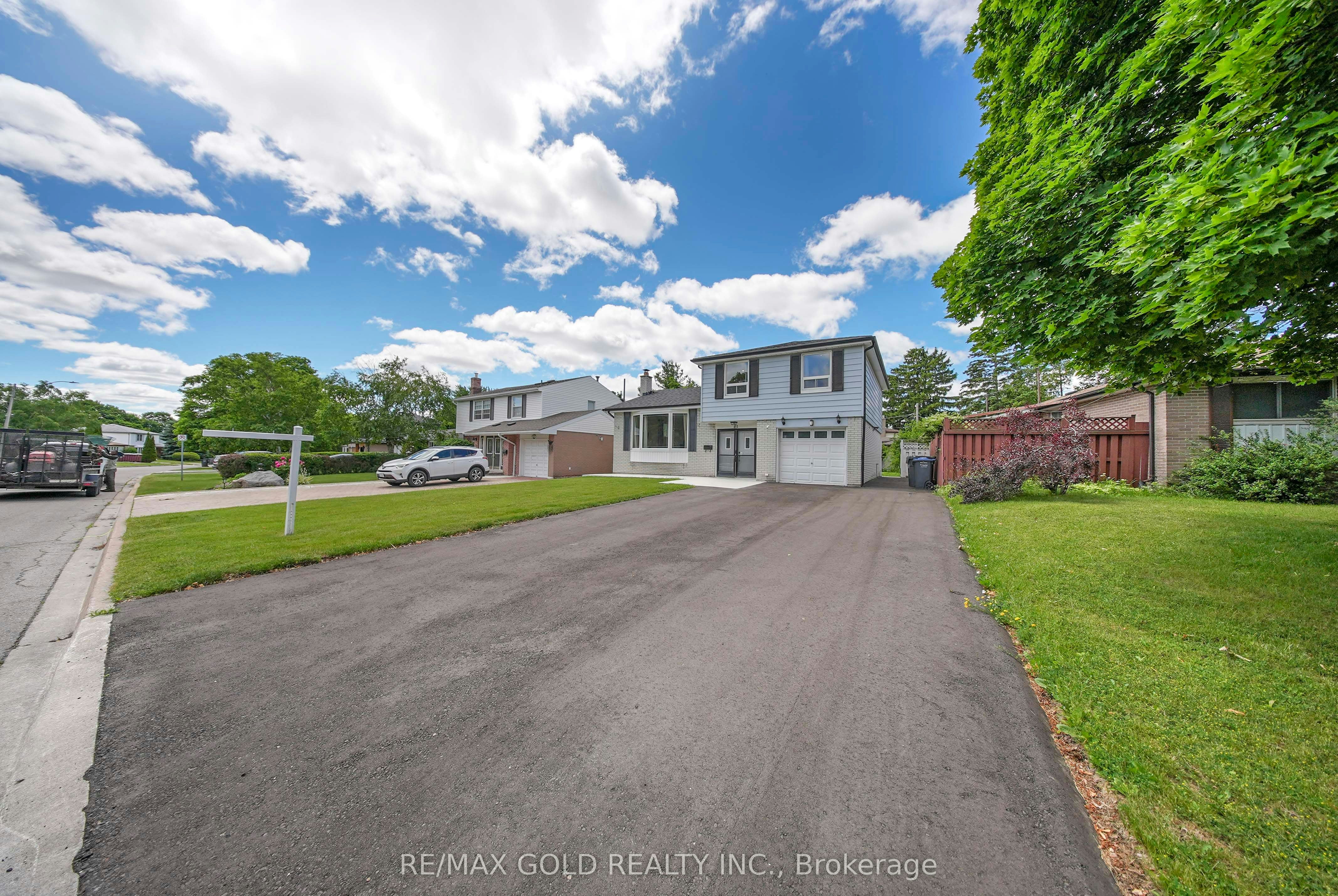 Main + Office-41 Brookland Drive, Brampton, ON, L6T 2M6 - 26