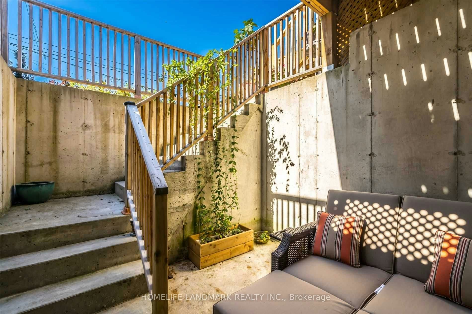 14A Gort Avenue, Toronto, ON, M8W 3Y5 - 28