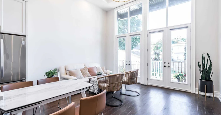 14A Gort Avenue, Toronto, ON, M8W 3Y5 - 7