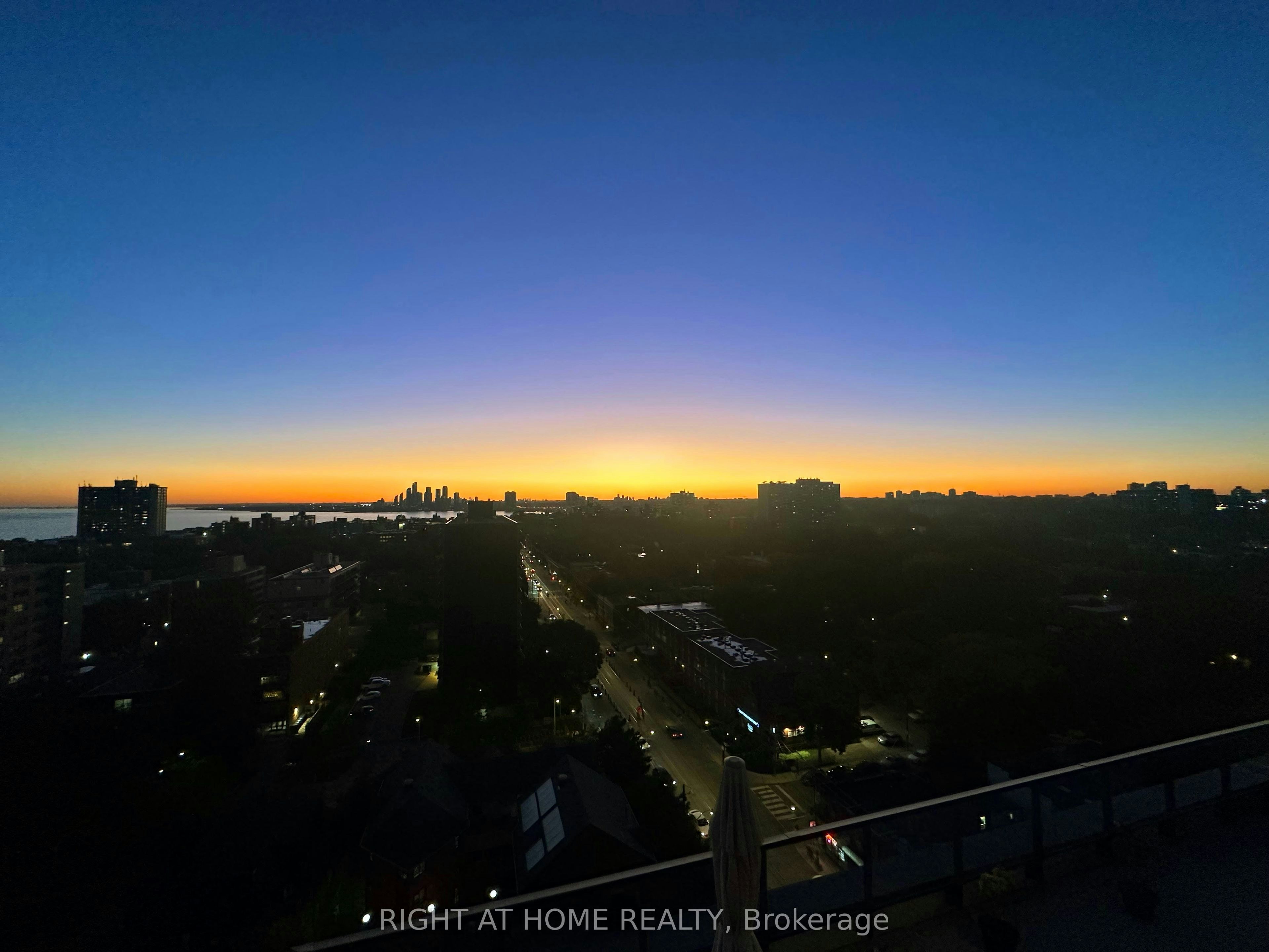 LPH12-270 Dufferin Street, Toronto, ON, M6K 0H8 - 14