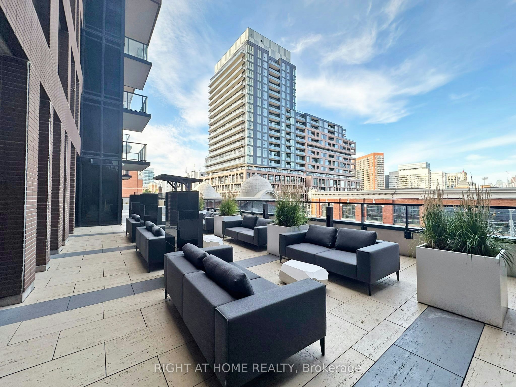 LPH12-270 Dufferin Street, Toronto, ON, M6K 0H8 - 23