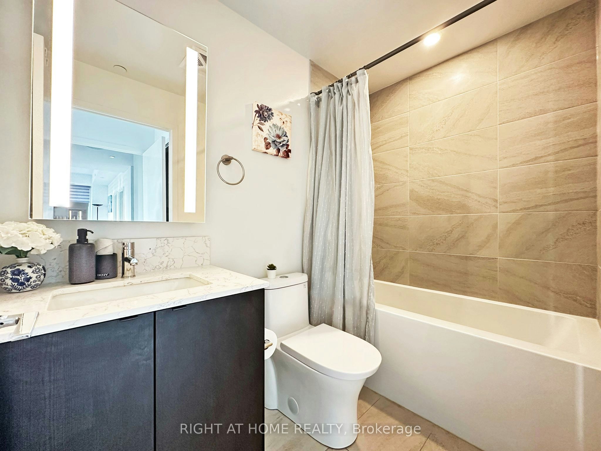 LPH12-270 Dufferin Street, Toronto, ON, M6K 0H8 - 8