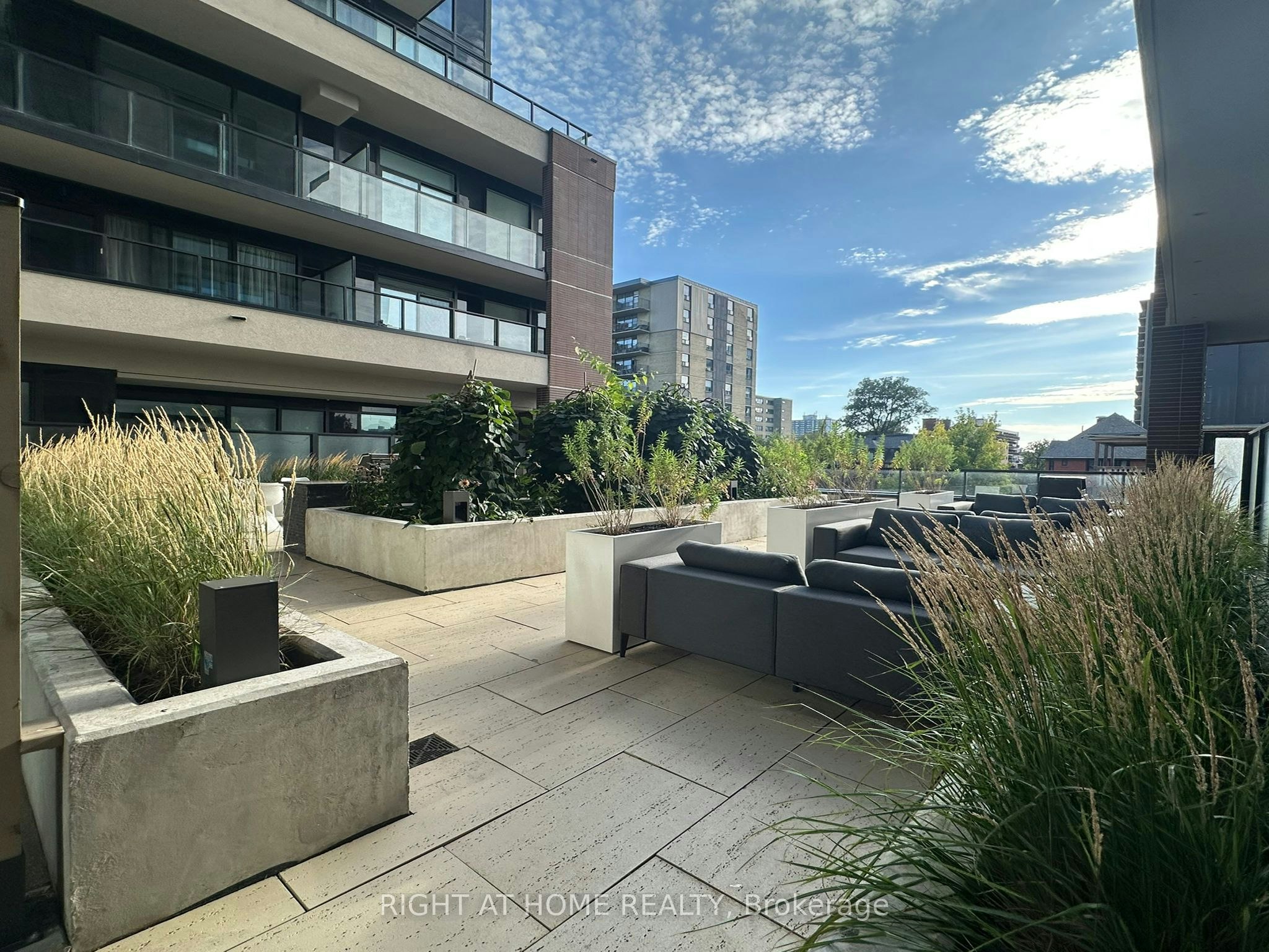 LPH12-270 Dufferin Street, Toronto, ON, M6K 0H8 - 17