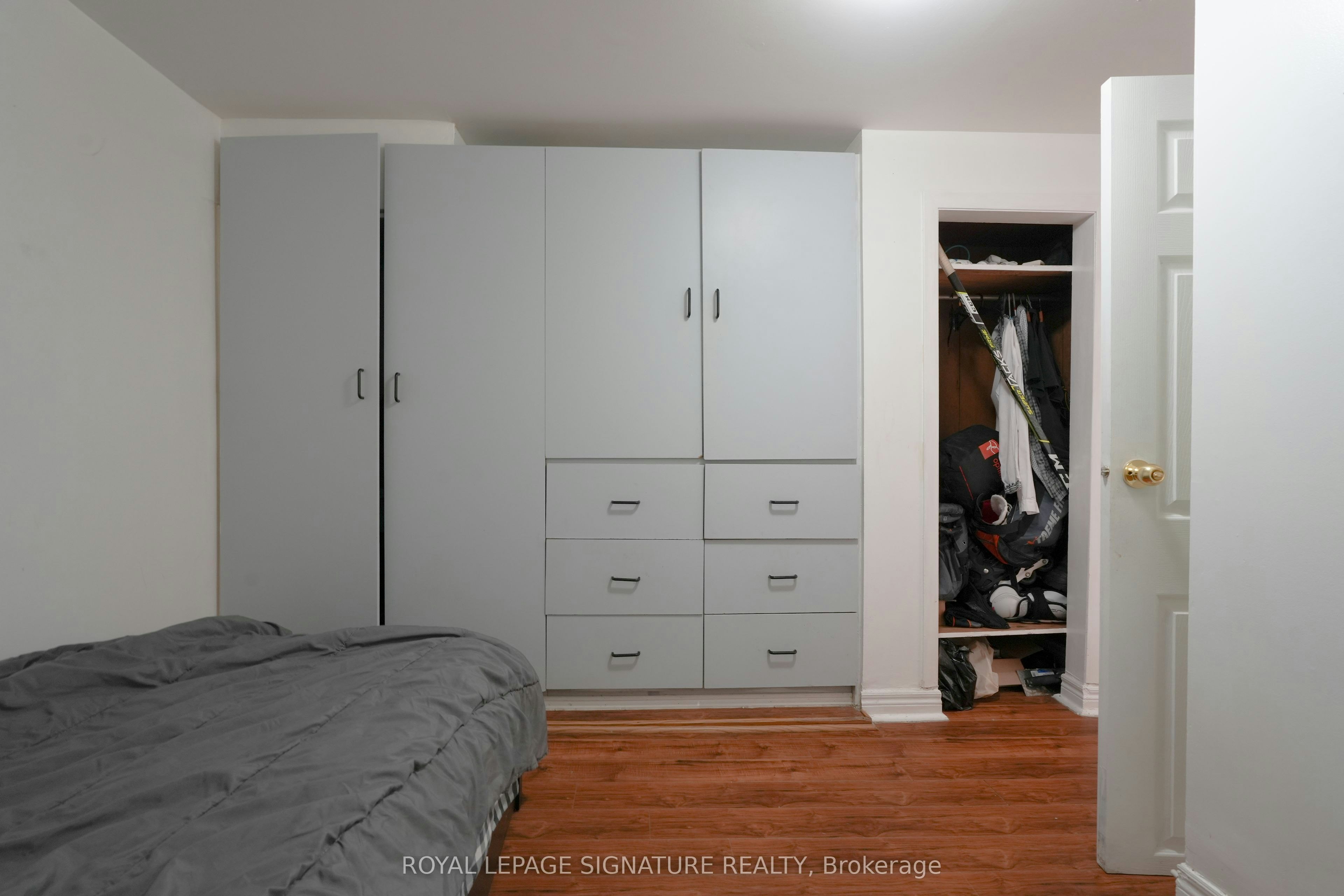 Room #3-674 Abana Road, Mississauga, ON, L5A 1H4 - 7