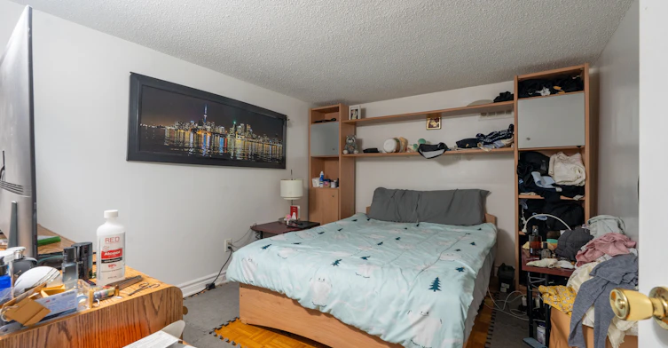 Room #1 & #2-674 Abana Road, Mississauga, ON, L5A 1H4 - 2
