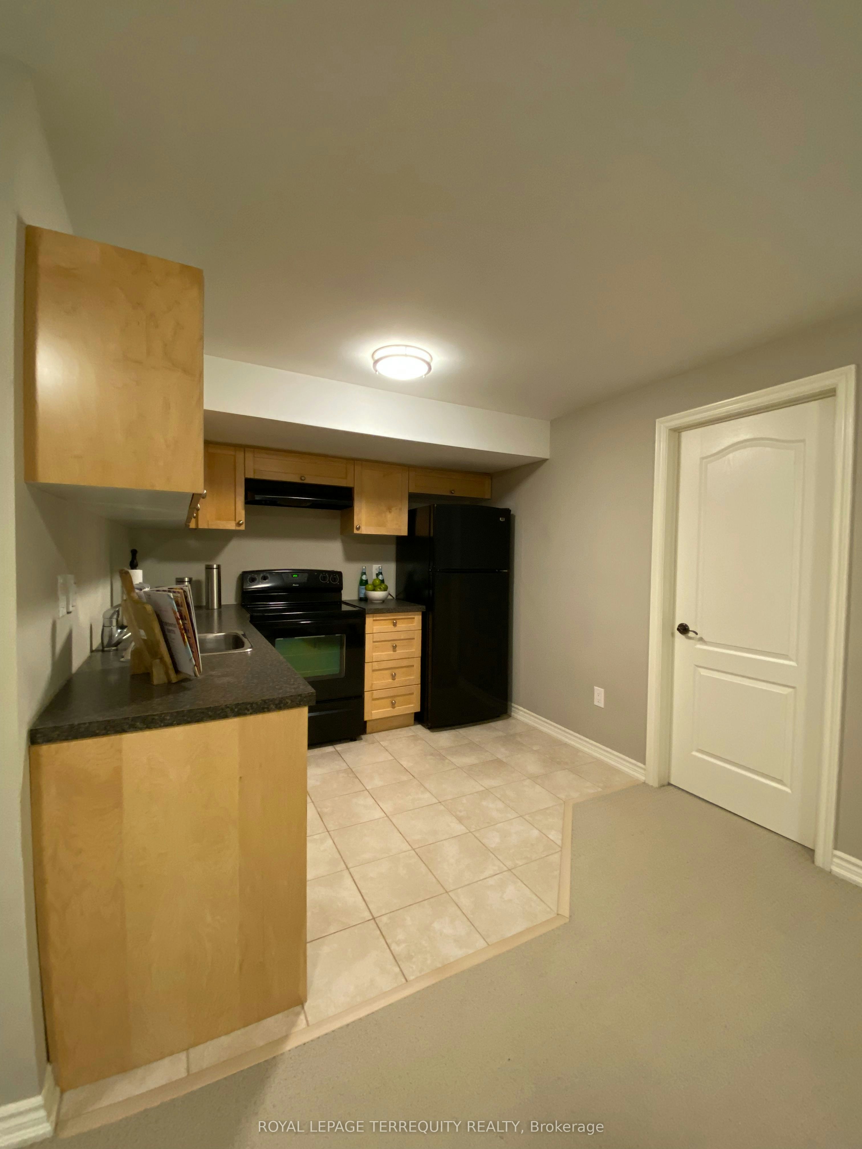Lower-20B Lunness Road, Toronto, ON, M8W 4M3 - 20