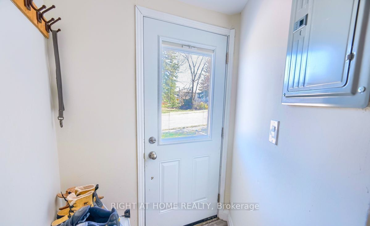 1-18 Ewing Street, Halton Hills, ON, L7G 2P7 - 5