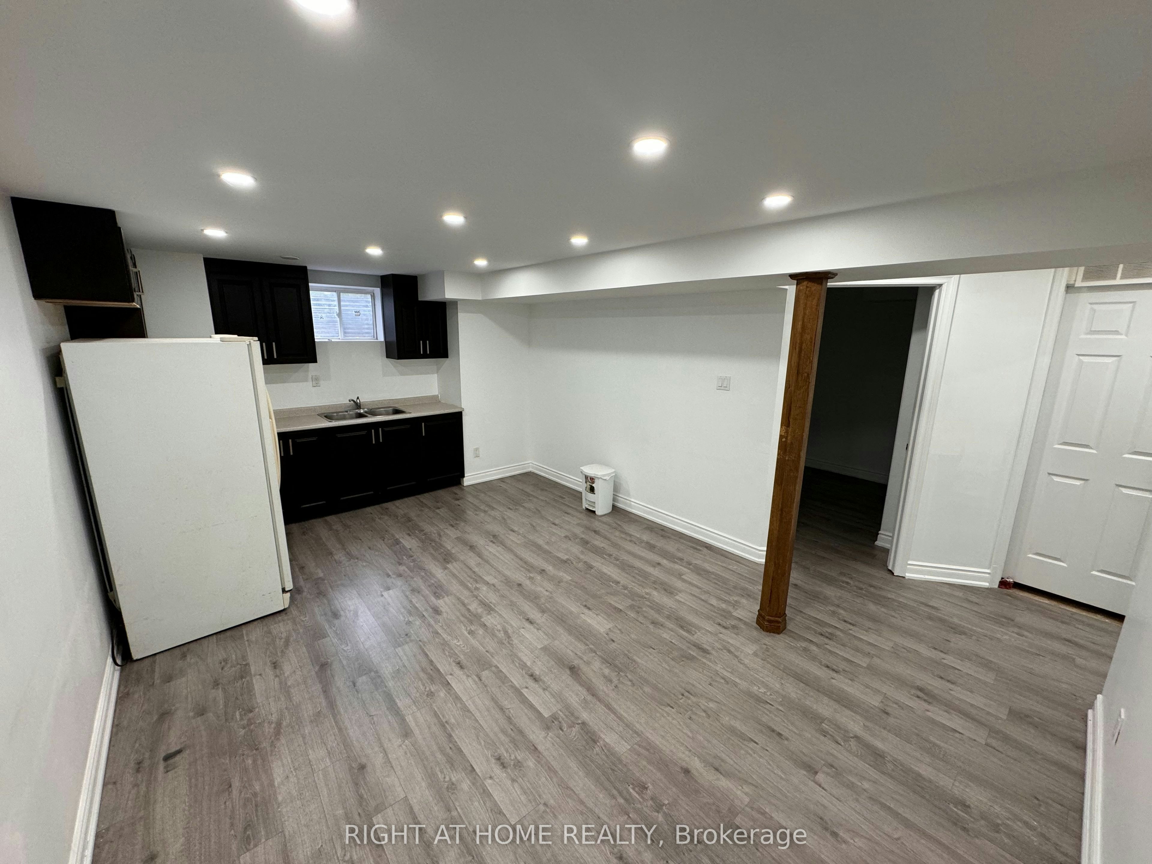 898 Philbrook Drive, Milton, ON, L9T 5A5 - 5
