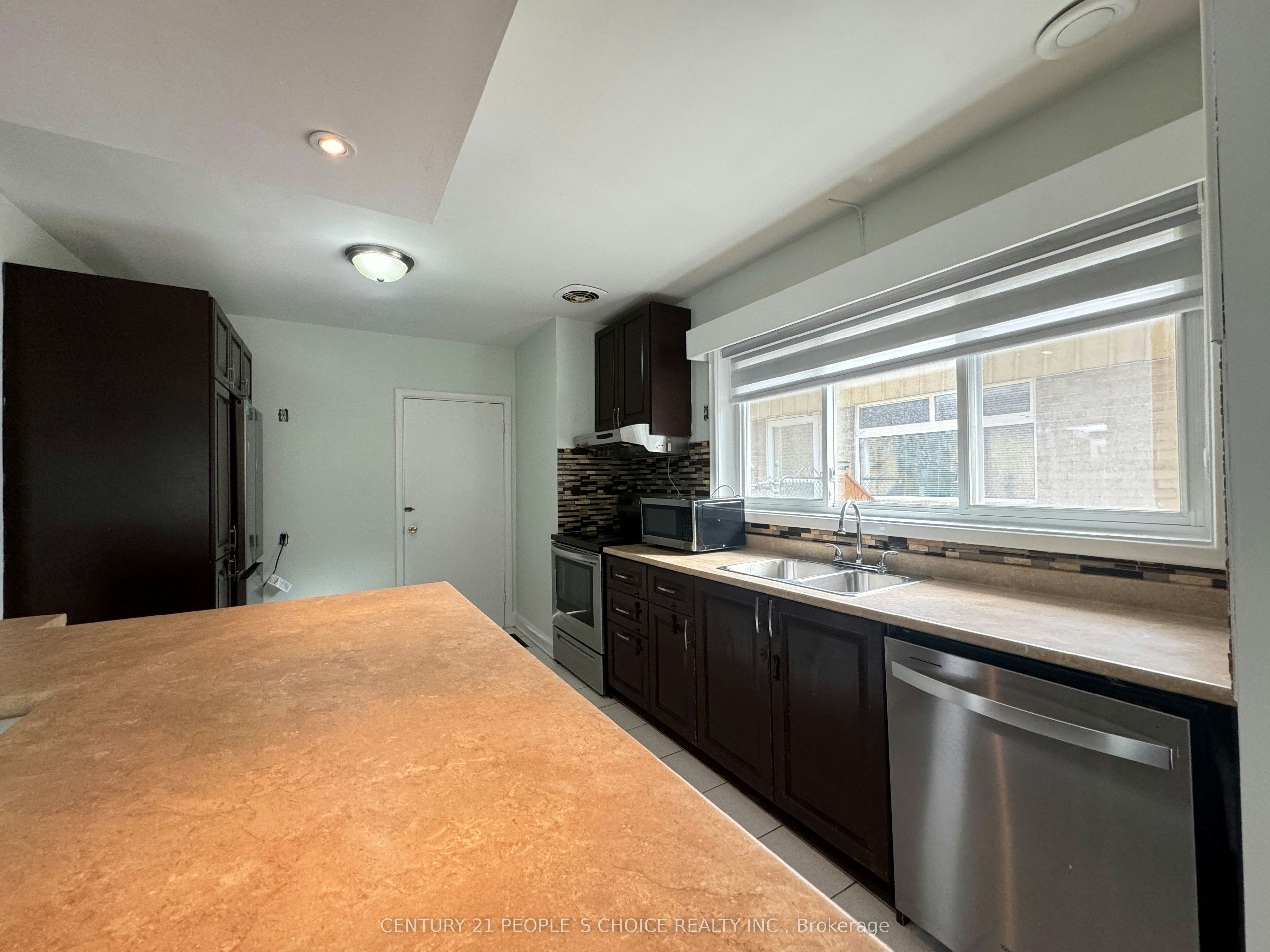 128 Elmhurst Drive, Toronto, ON, M9W 2K4 - 24