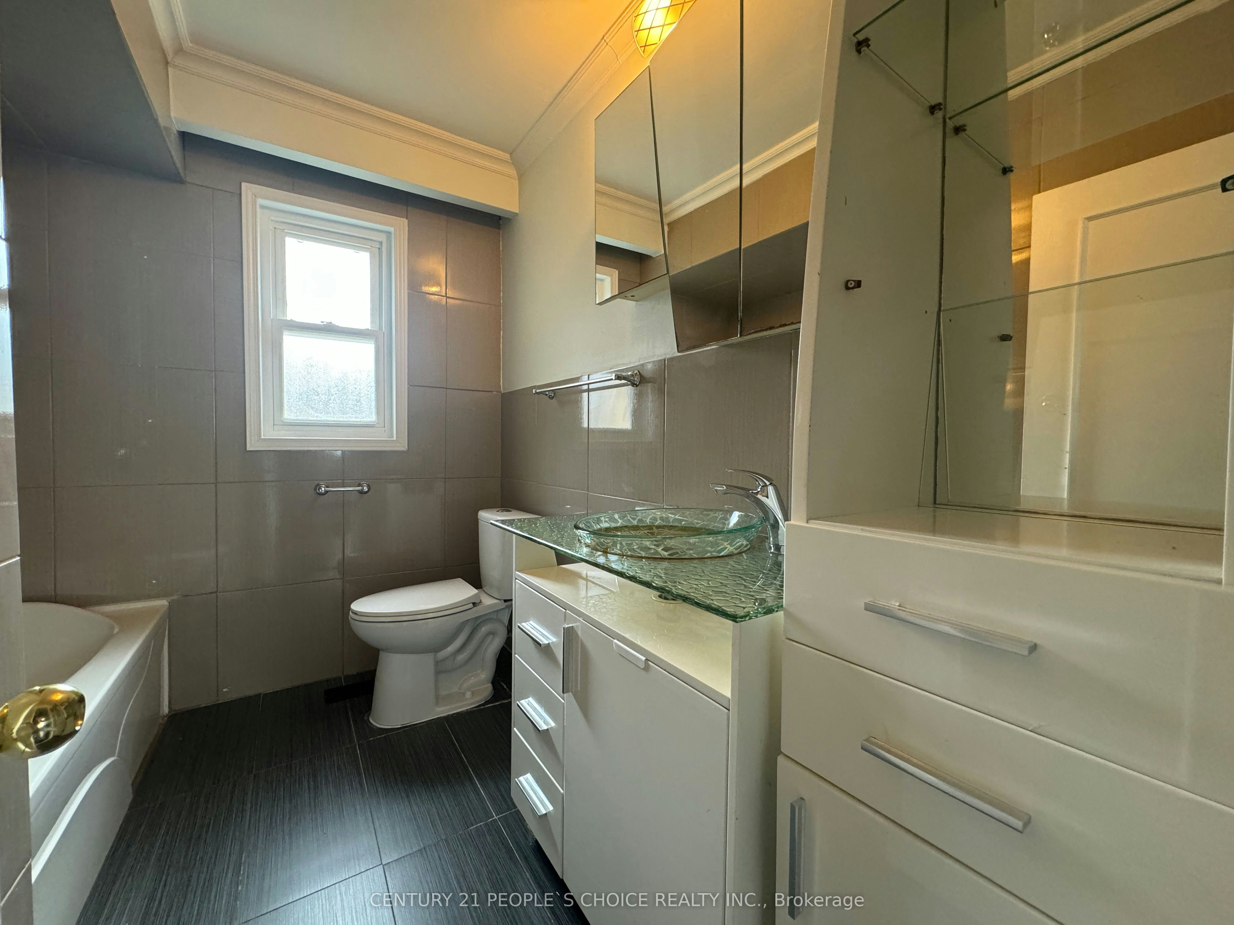 128 Elmhurst Drive, Toronto, ON, M9W 2K4 - 34
