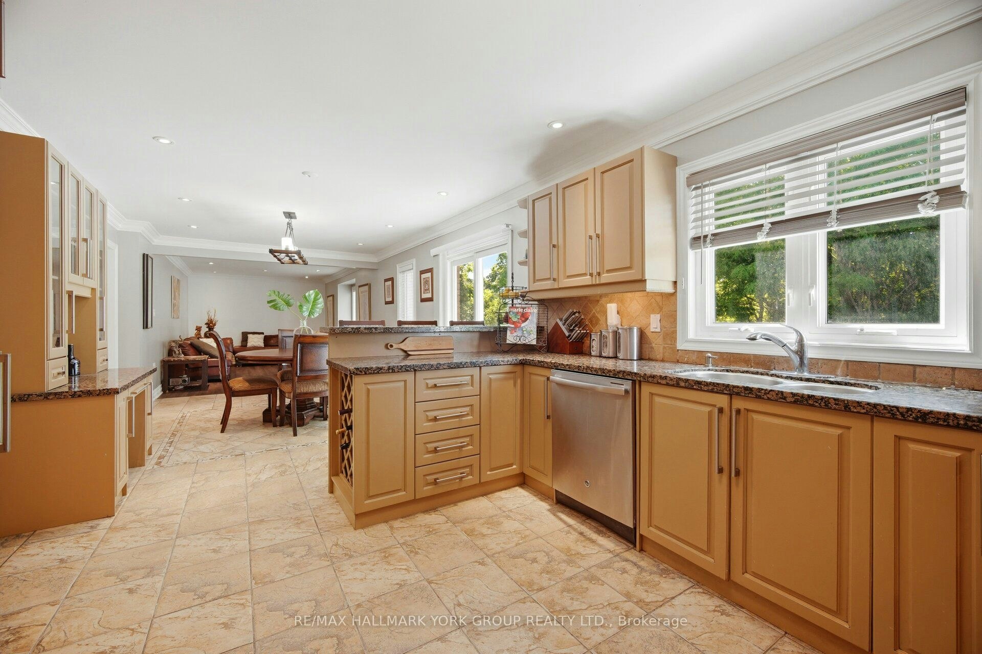 7 Andes Court, Brampton, ON, L6R 1E3 - 11