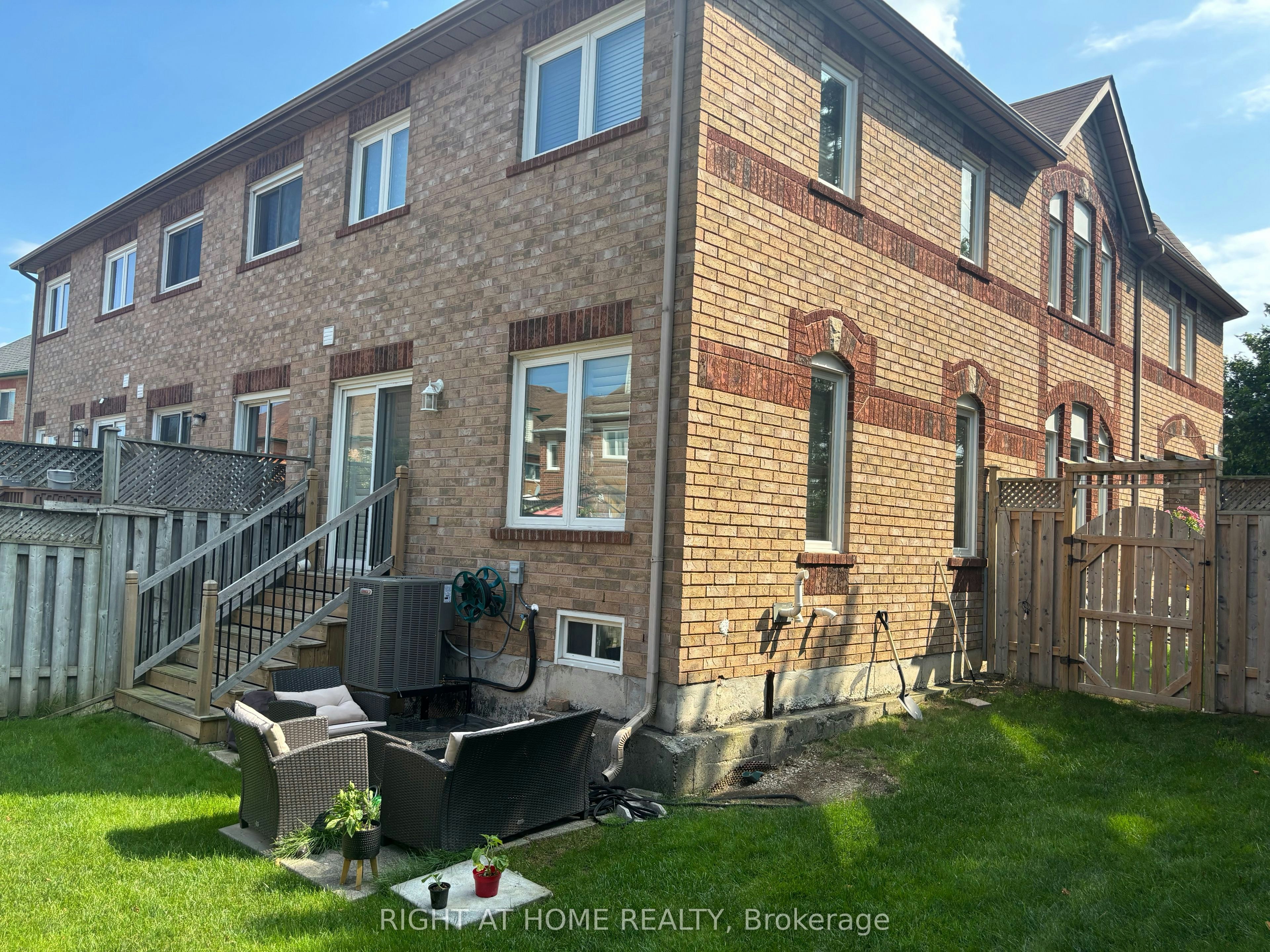 6985 Dunnview Court, Mississauga, ON, L5N 7E4 - 42