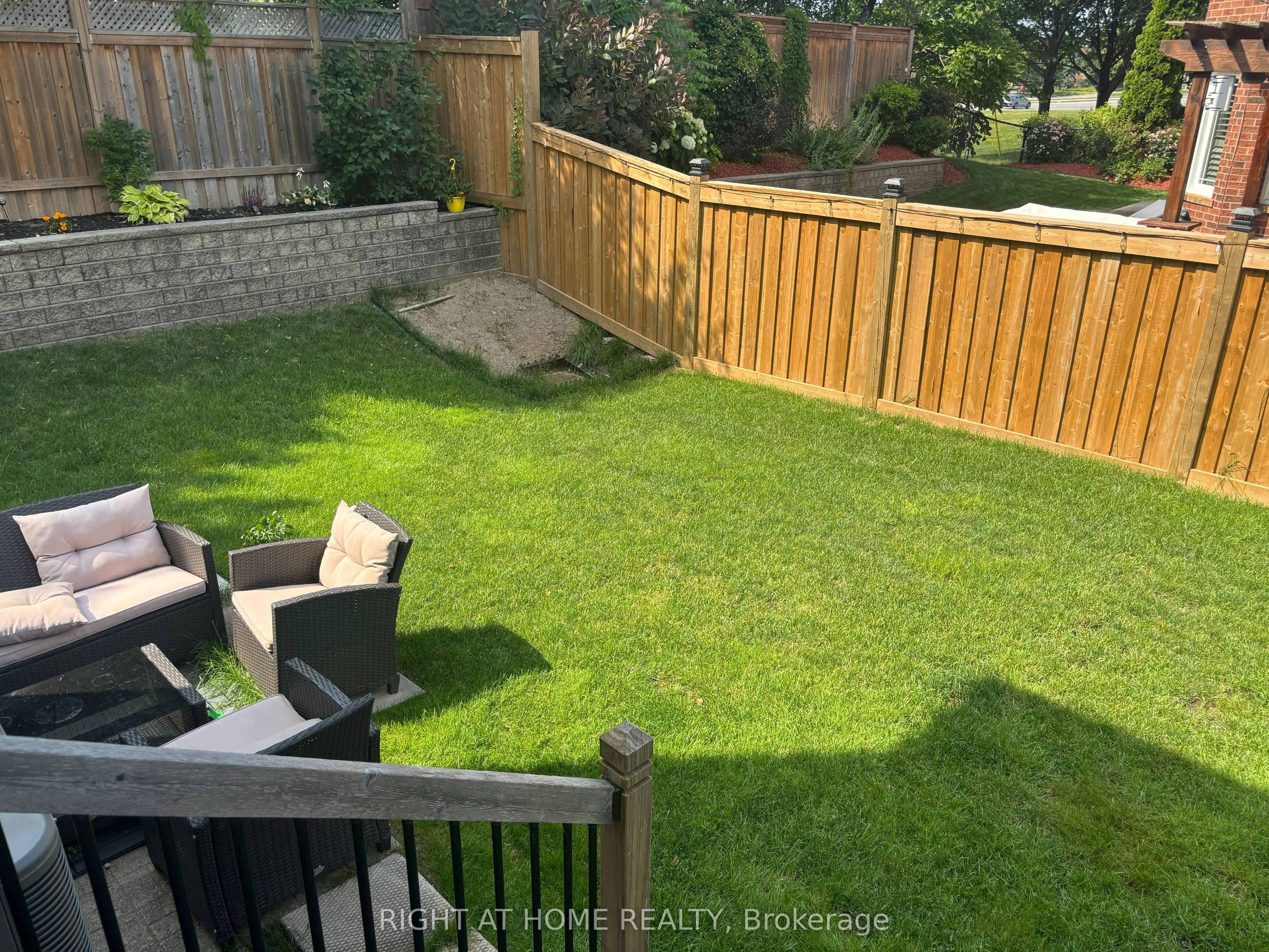 6985 Dunnview Court, Mississauga, ON, L5N 7E4 - 36
