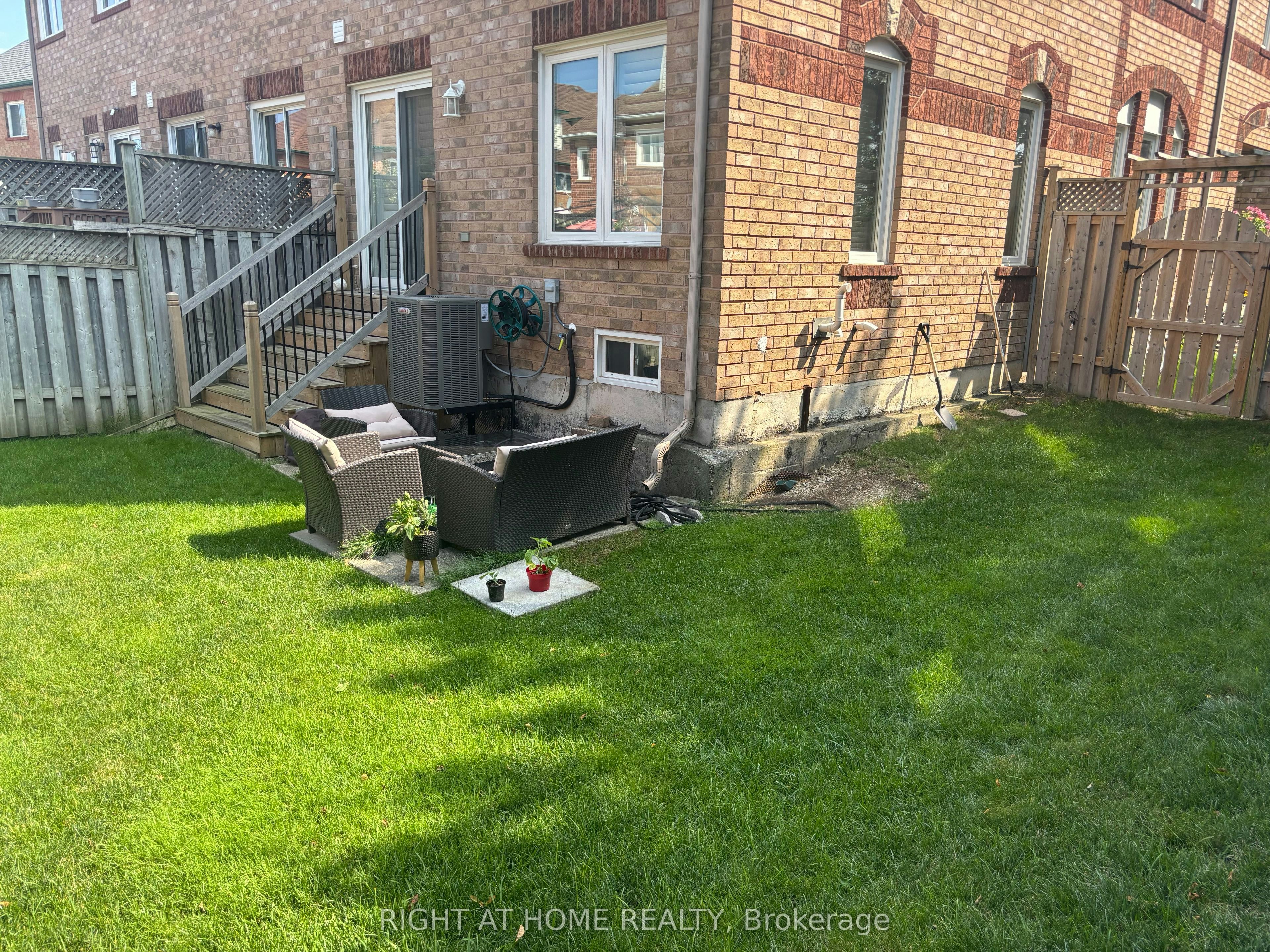 6985 Dunnview Court, Mississauga, ON, L5N 7E4 - 43