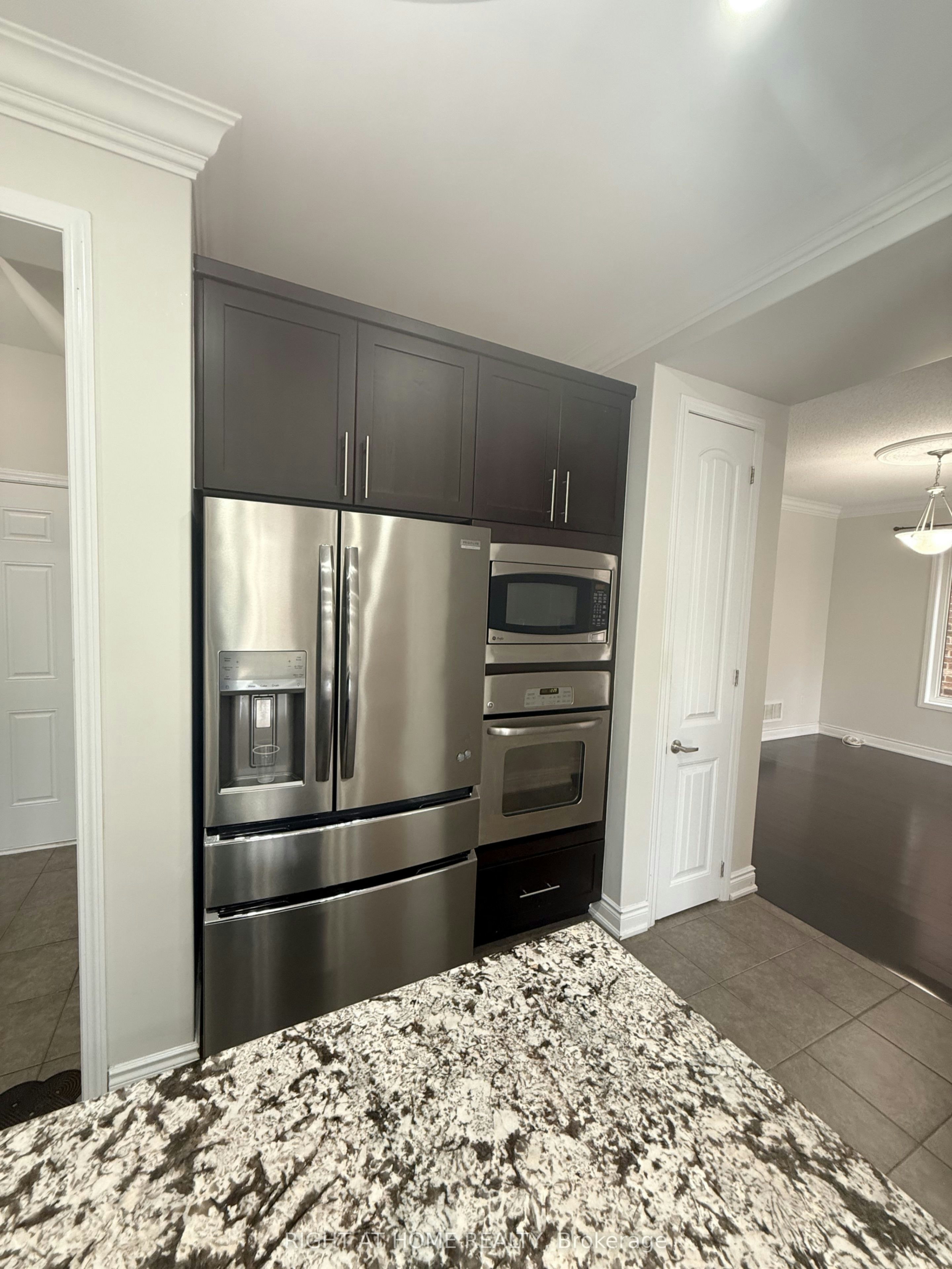 970 Farmstead Drive, Milton, ON, L9T 8J1 - 13