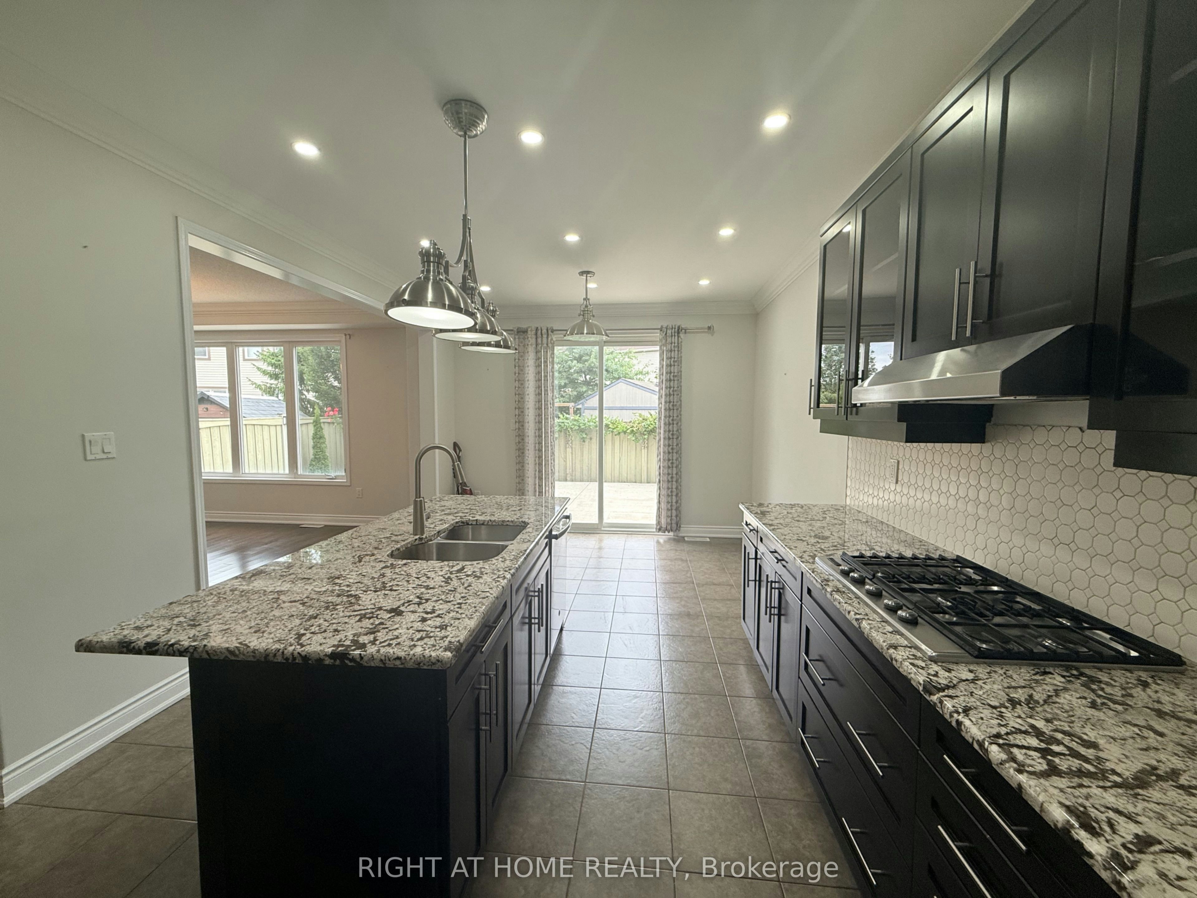 970 Farmstead Drive, Milton, ON, L9T 8J1 - 11