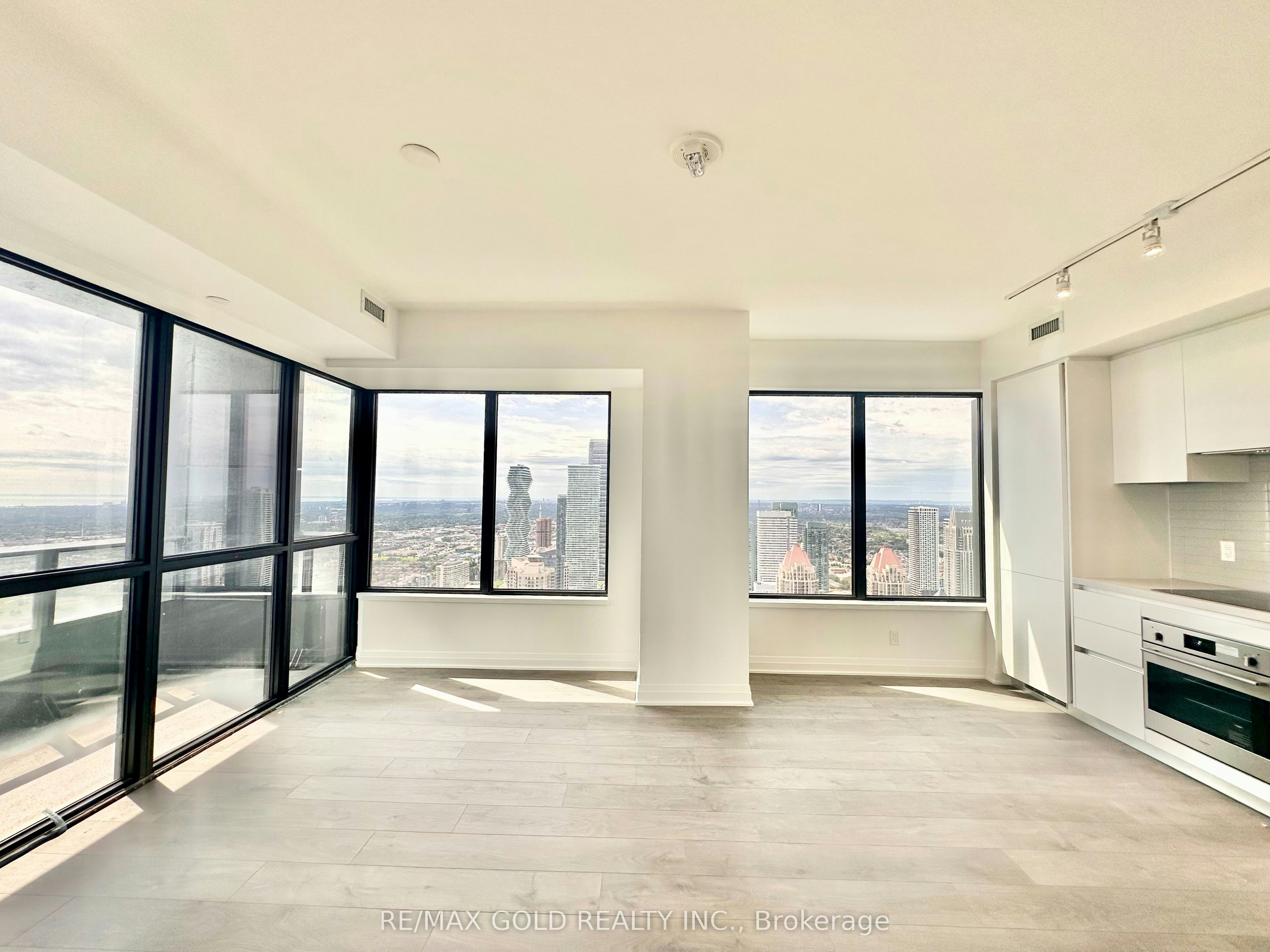5104-4015 The Exchange Street, Mississauga, ON, L5B 0N9 - 6