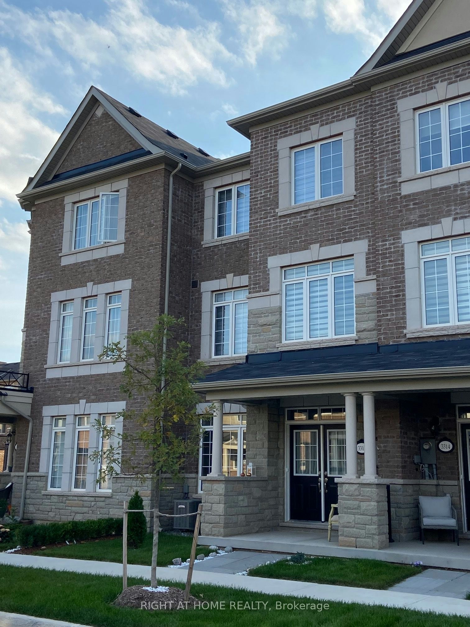 3312 Erasmum Street, Oakville, ON, L6M 4J9
