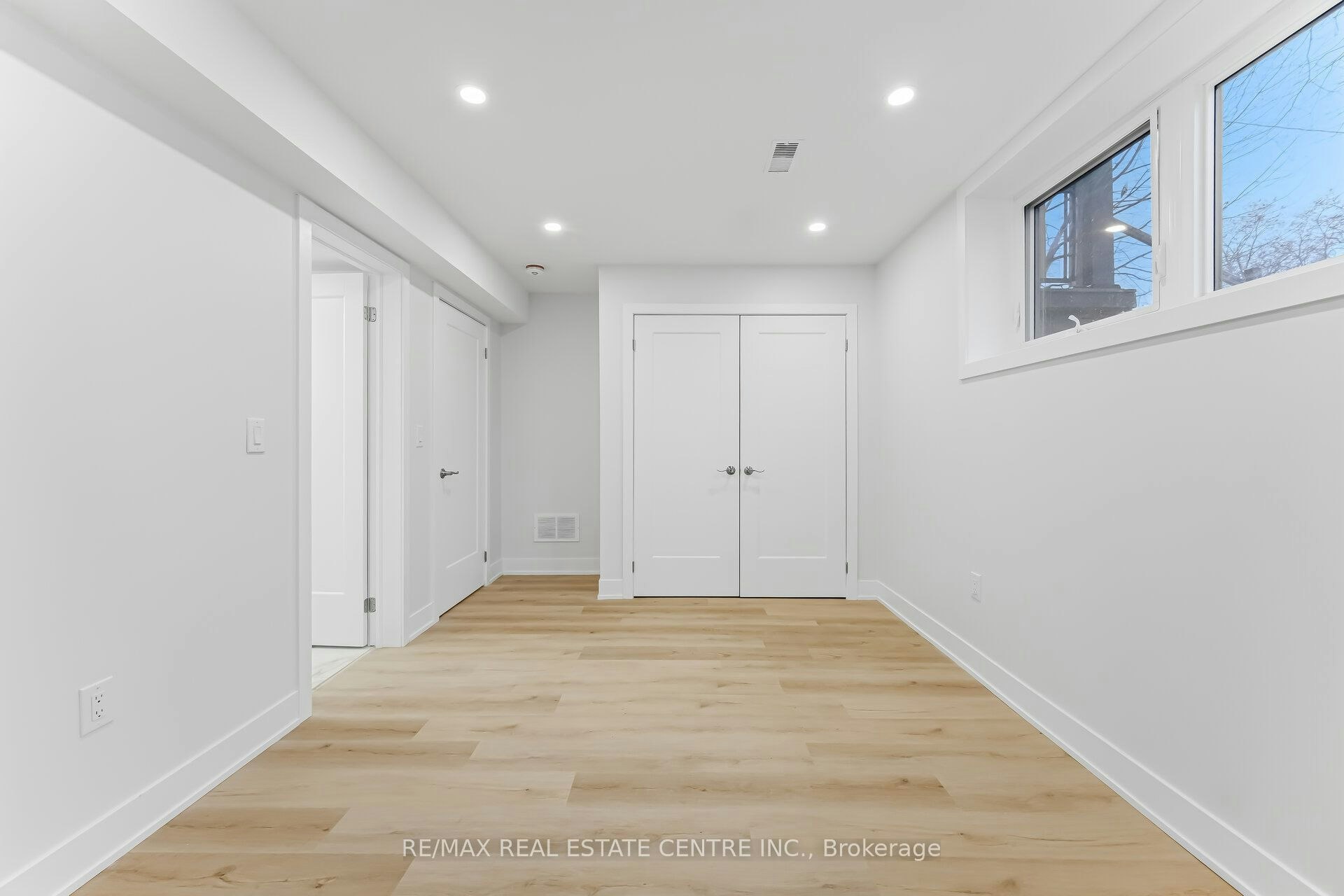 Basement-11 Bentley Drive, Toronto, ON, M8Z 3L9 - 20