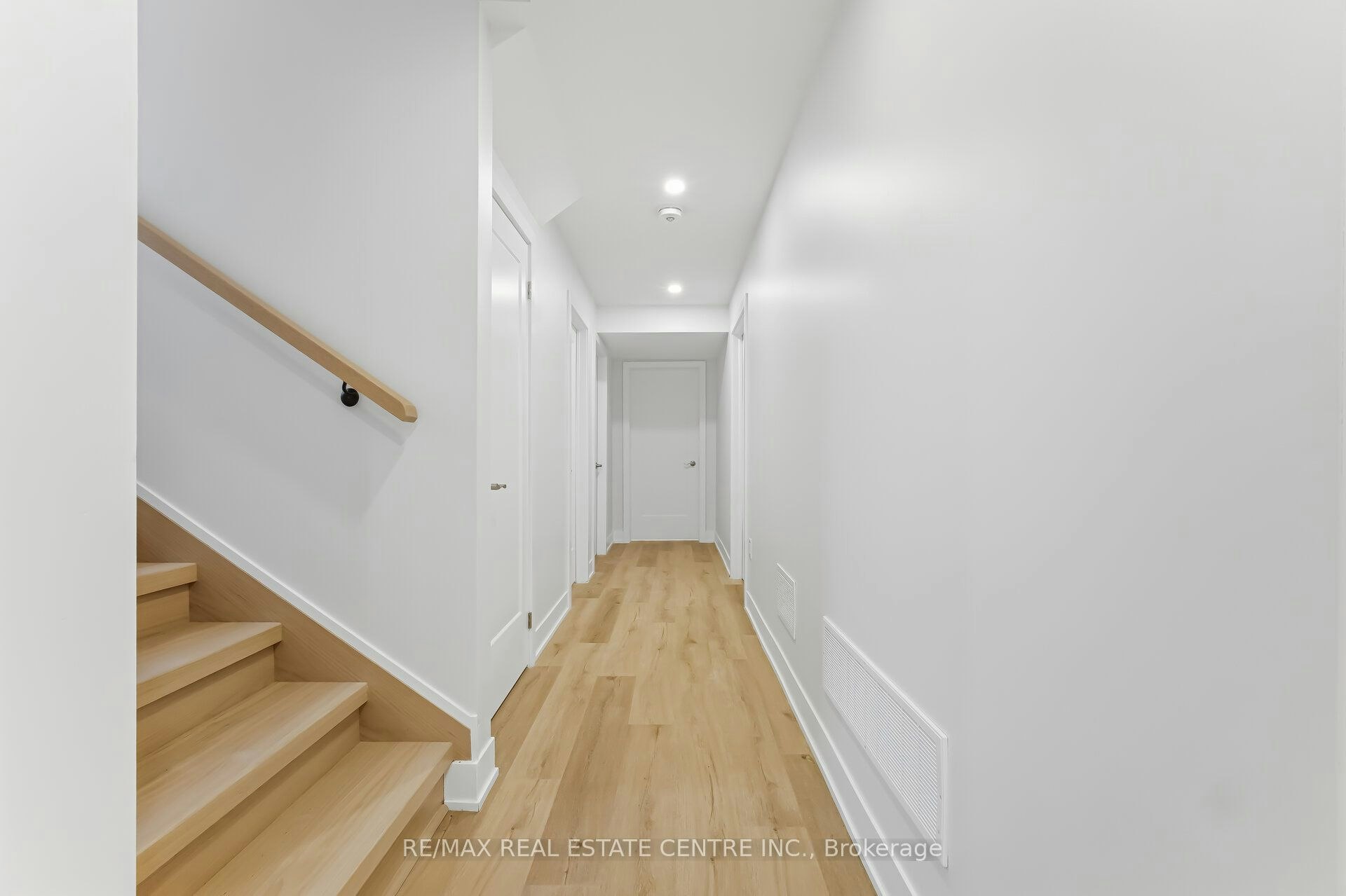 Basement-11 Bentley Drive, Toronto, ON, M8Z 3L9 - 5