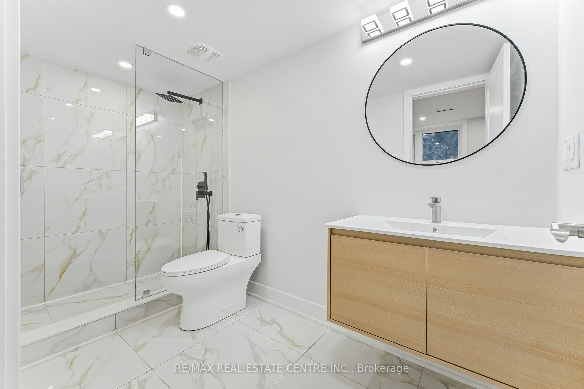 Basement-11 Bentley Drive, Toronto, ON, M8Z 3L9 - 22