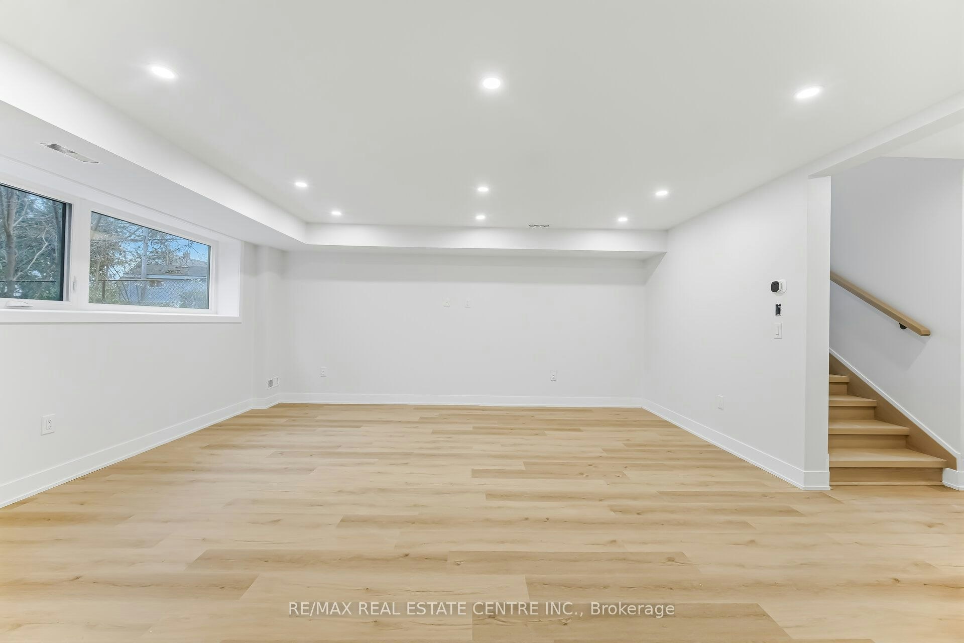 Basement-11 Bentley Drive, Toronto, ON, M8Z 3L9 - 11