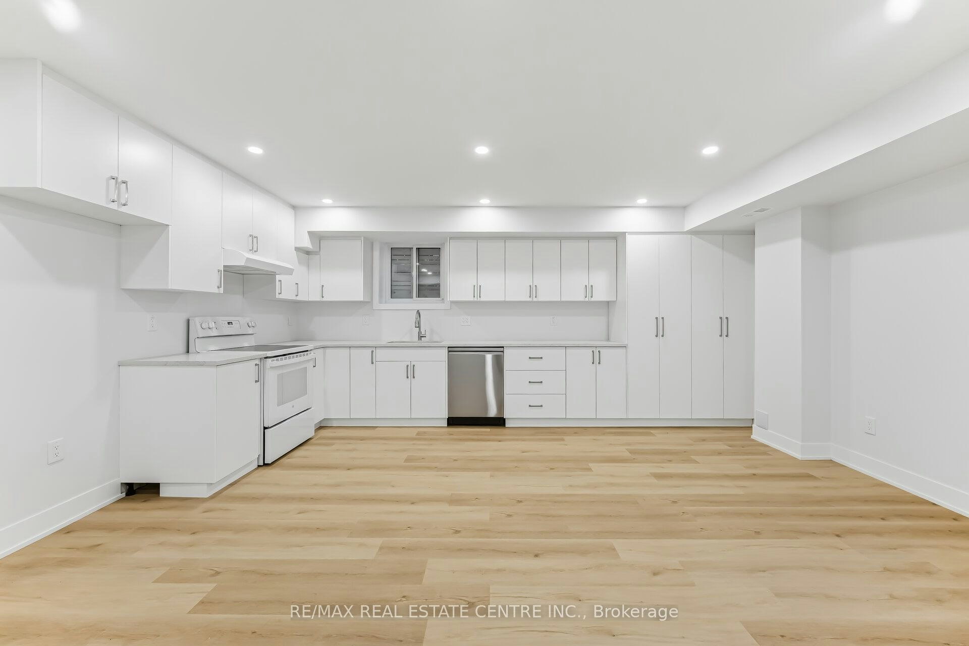 Basement-11 Bentley Drive, Toronto, ON, M8Z 3L9 - 14