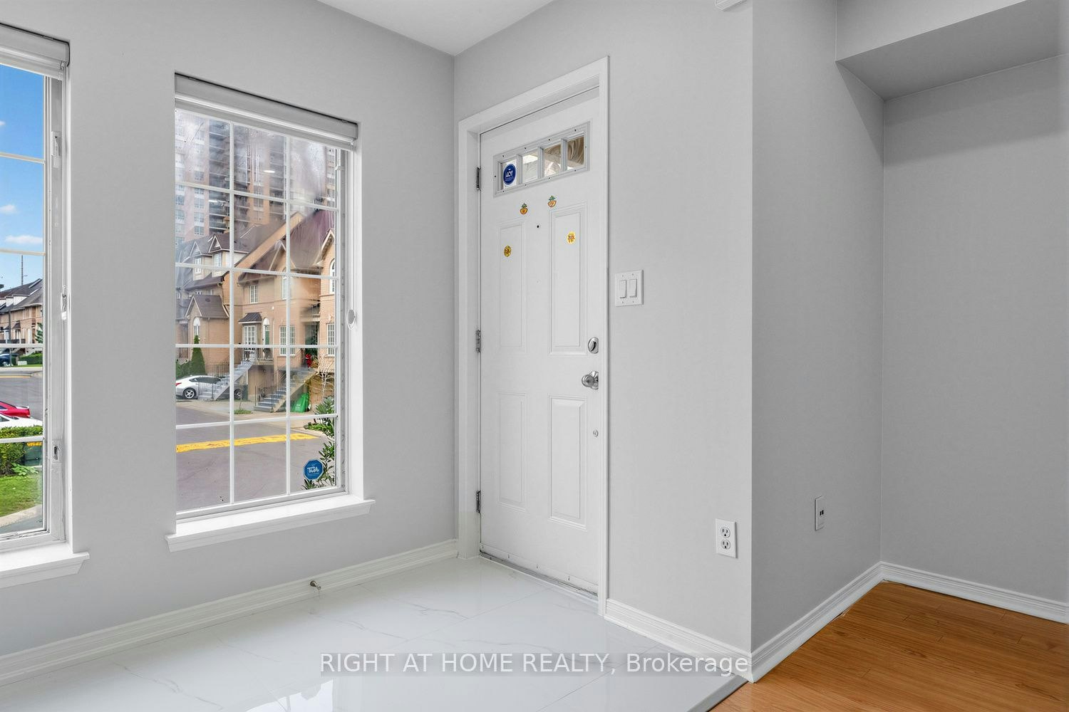 31-80 Strathaven Drive, Mississauga, ON, L5R 3V9 - 4