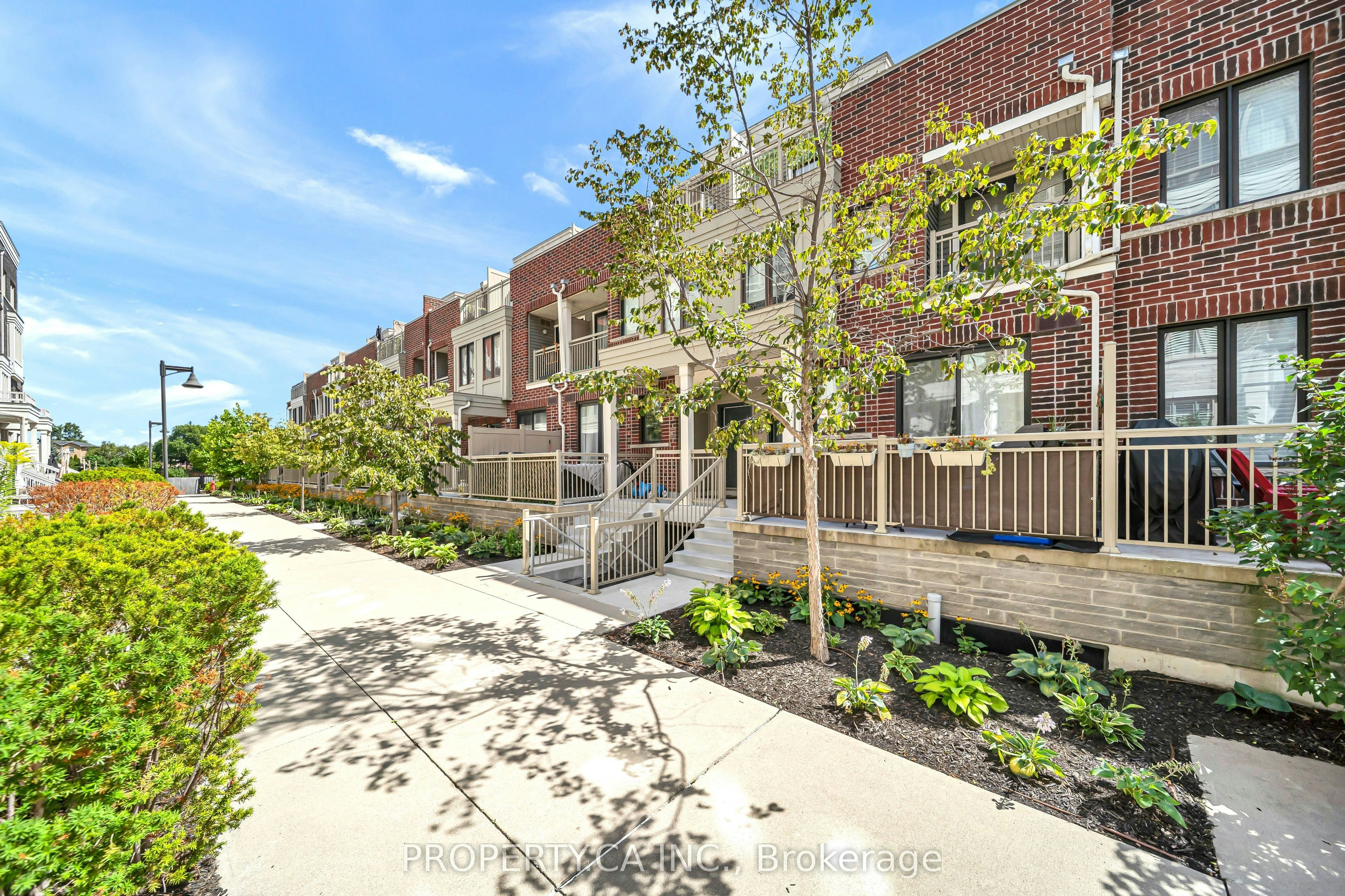 7-135 Long Branch Avenue, Toronto, ON, M8W 0A9