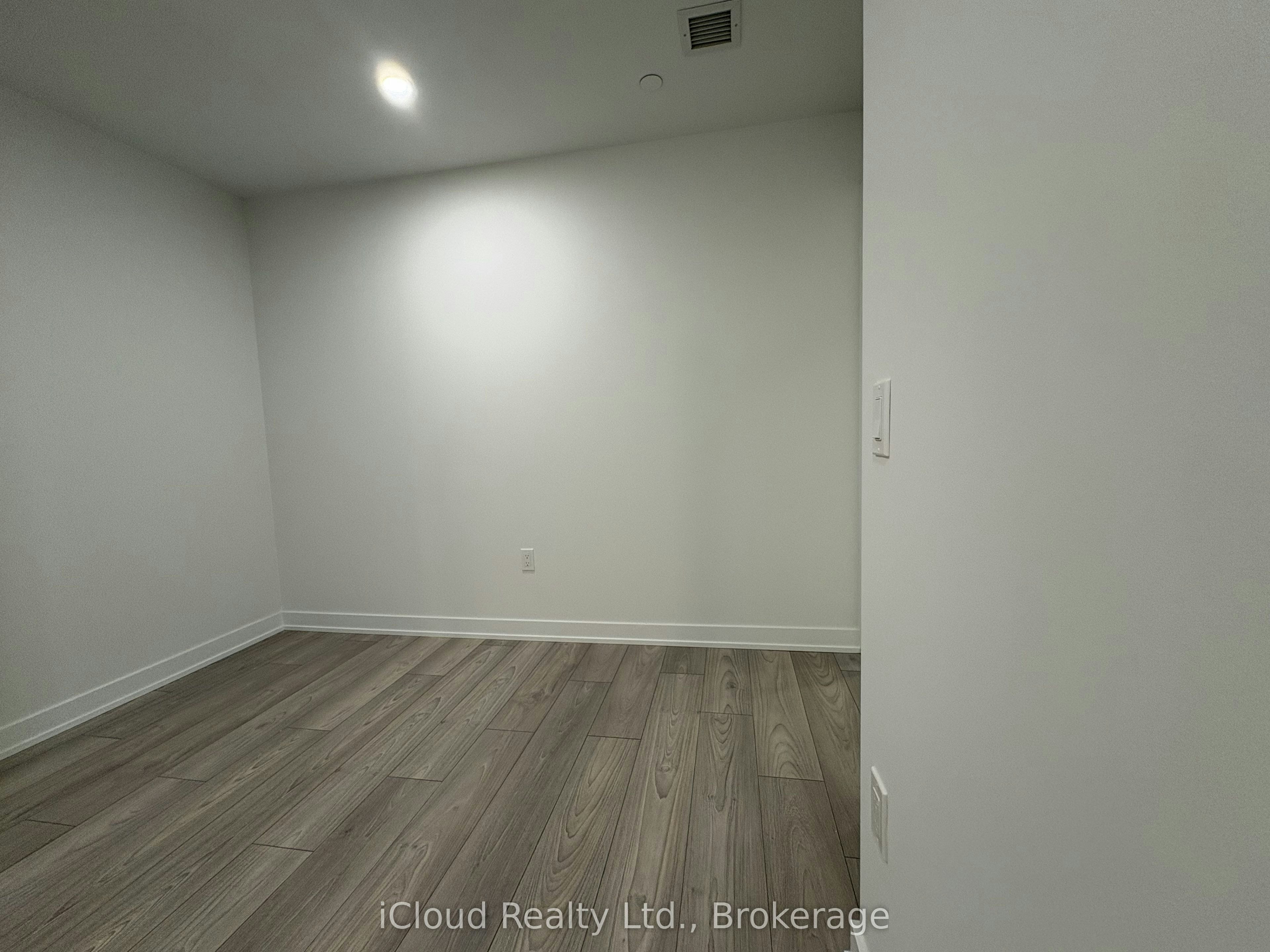 TH 02-1 Fairview Road, Mississauga, ON, L5A 0B4 - 15