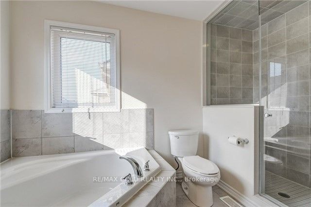 Upper-82 Enford Crescent, Brampton, ON, L7A 4C8 - 6