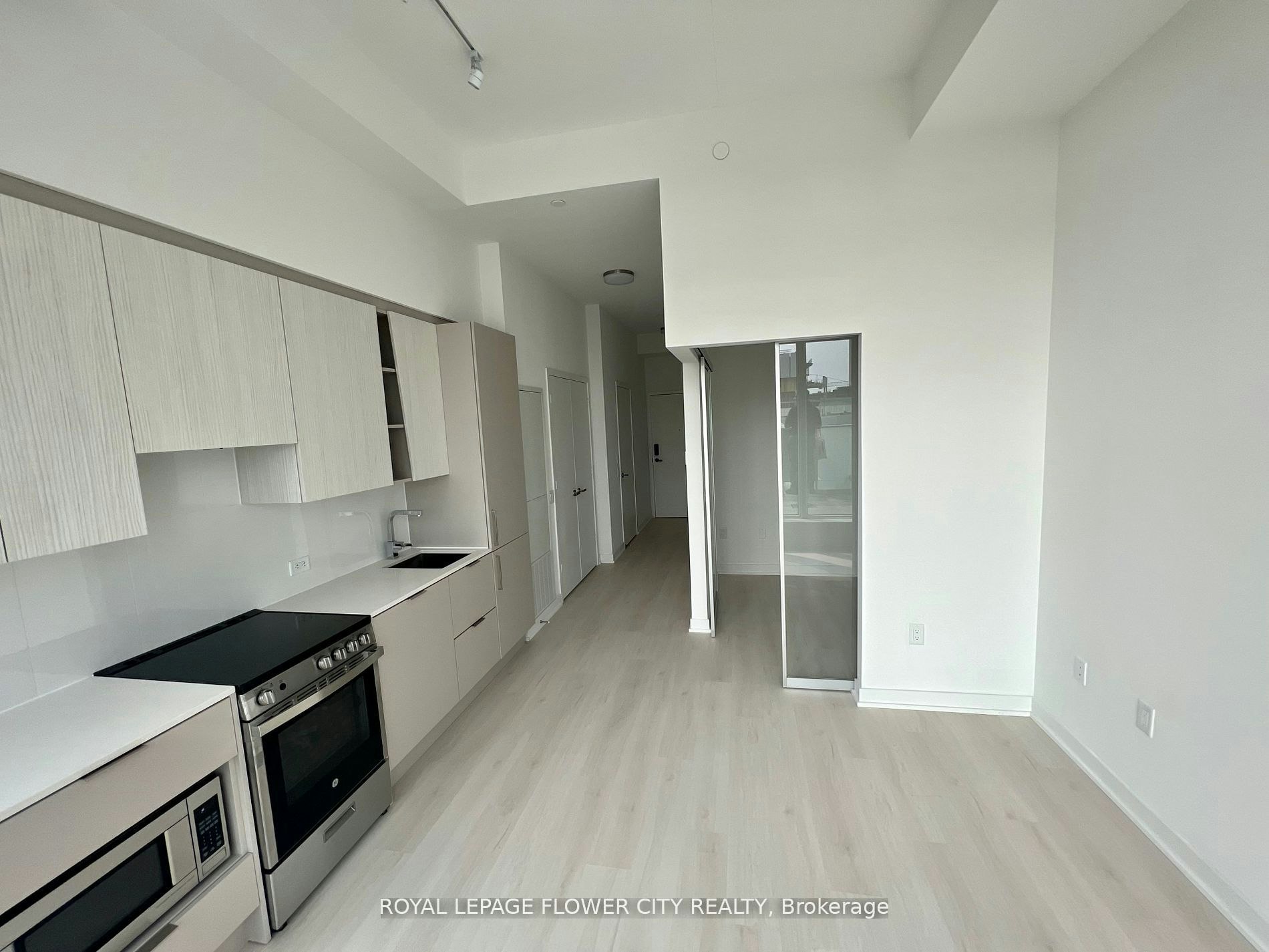 607-3900 Confederation Parkway, Mississauga, ON, L5B 0M3 - 9