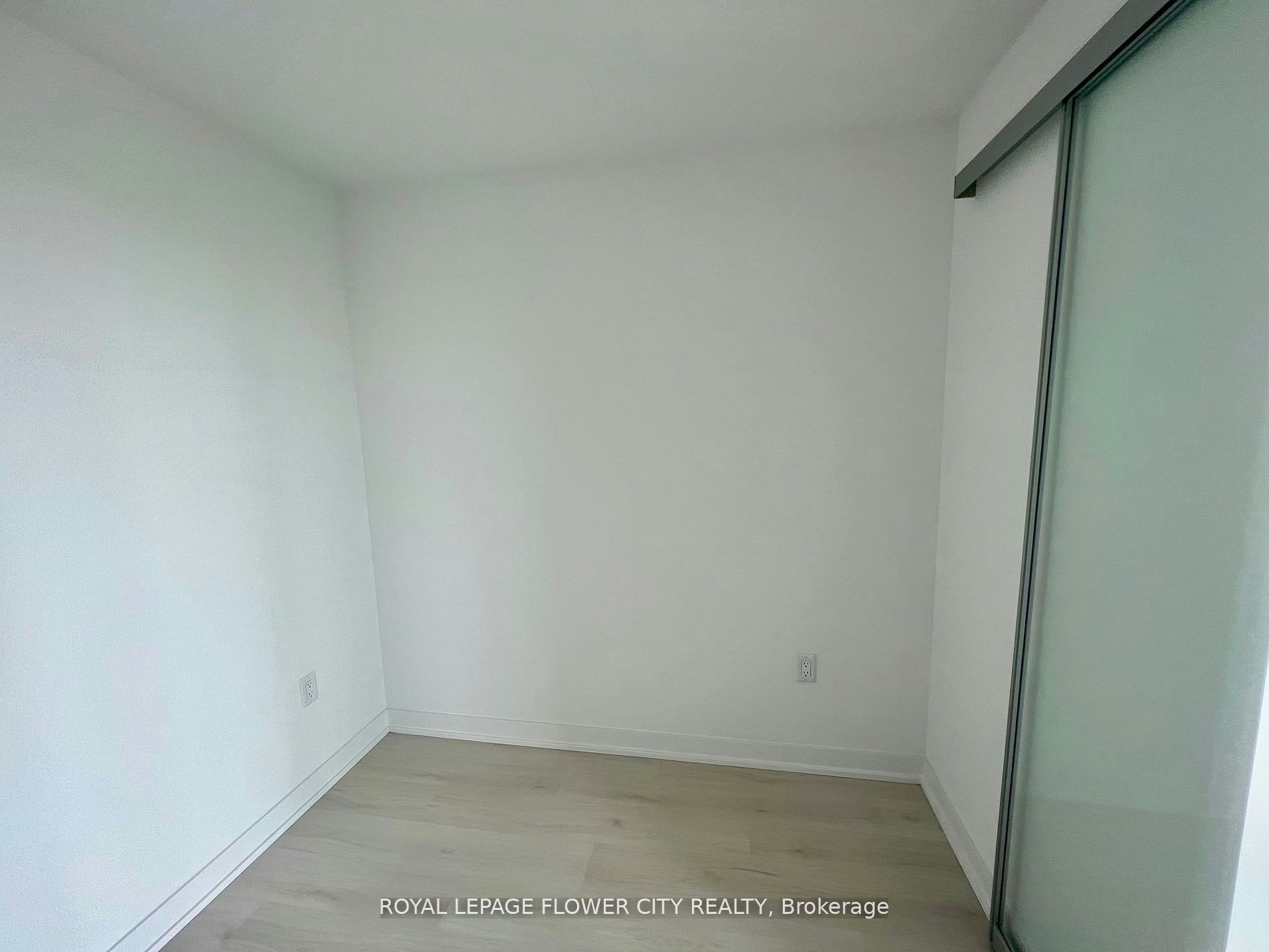 607-3900 Confederation Parkway, Mississauga, ON, L5B 0M3 - 7