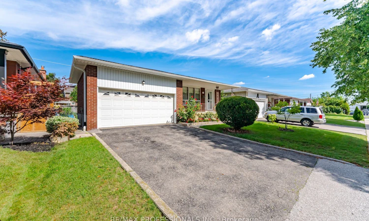 19 Earldown Drive