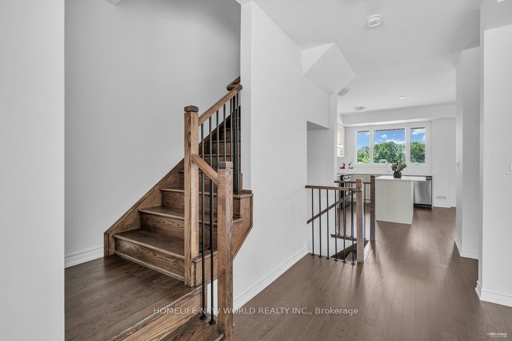 1095 Wheat Boom Drive, Oakville, ON, L6H 7H5 - 5