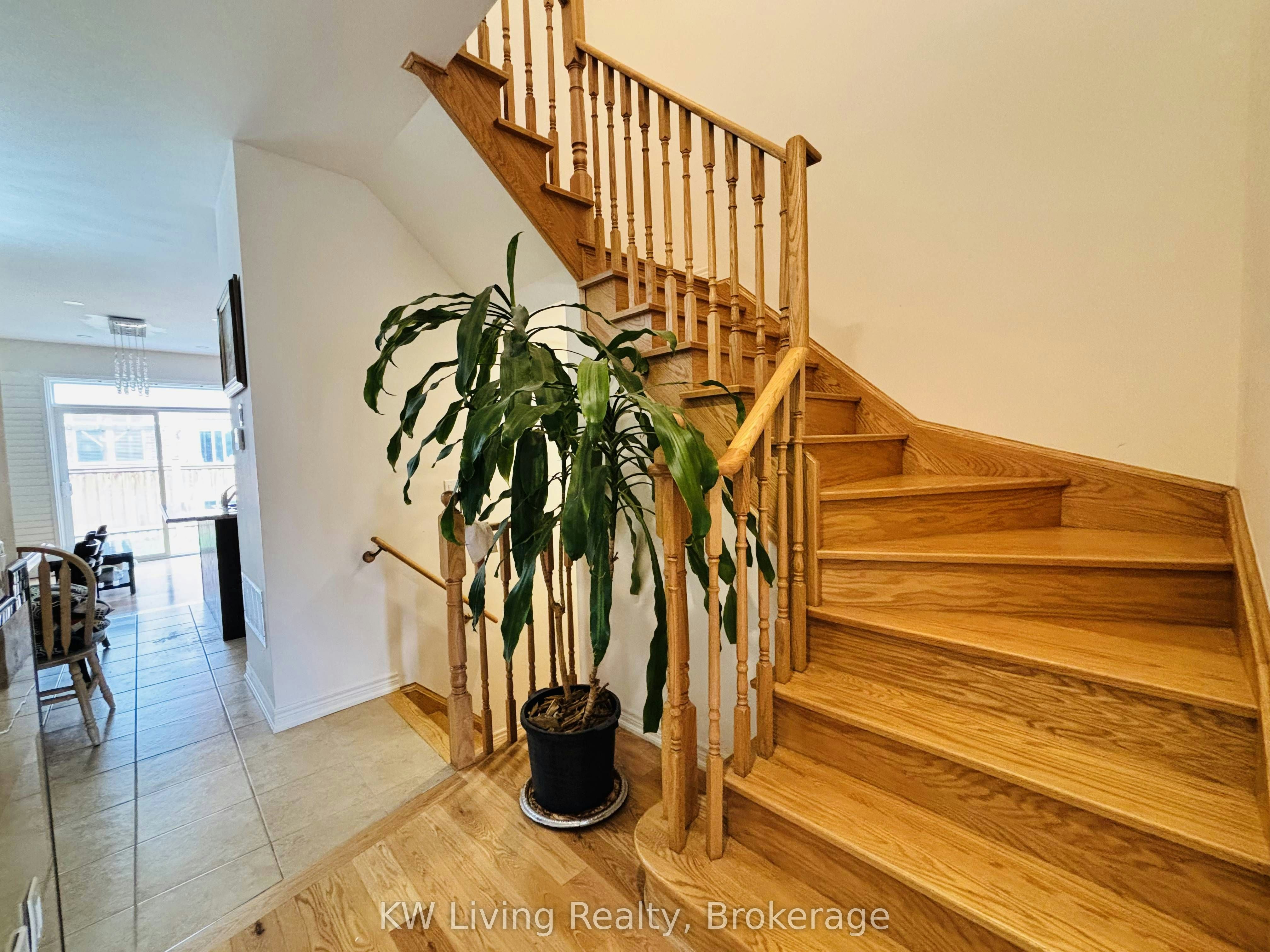 12 Rangemore Road, Brampton, ON, L7A 4V8 - 2